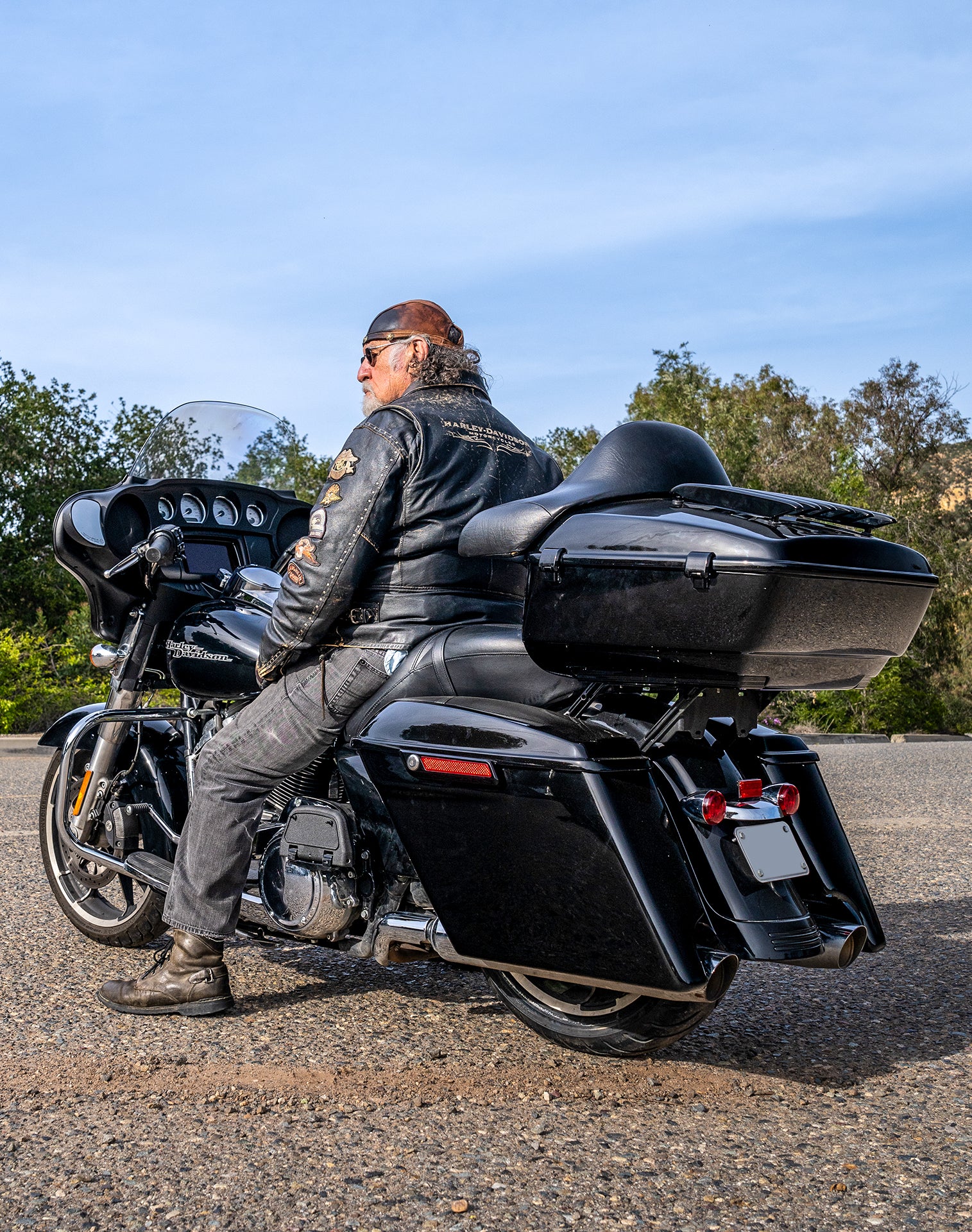 58L - Stretched Bagger 4.5" Extra Large Painted Motorcycle Hard Saddlebags For Harley Street Glide FLHX (2014 and Above)