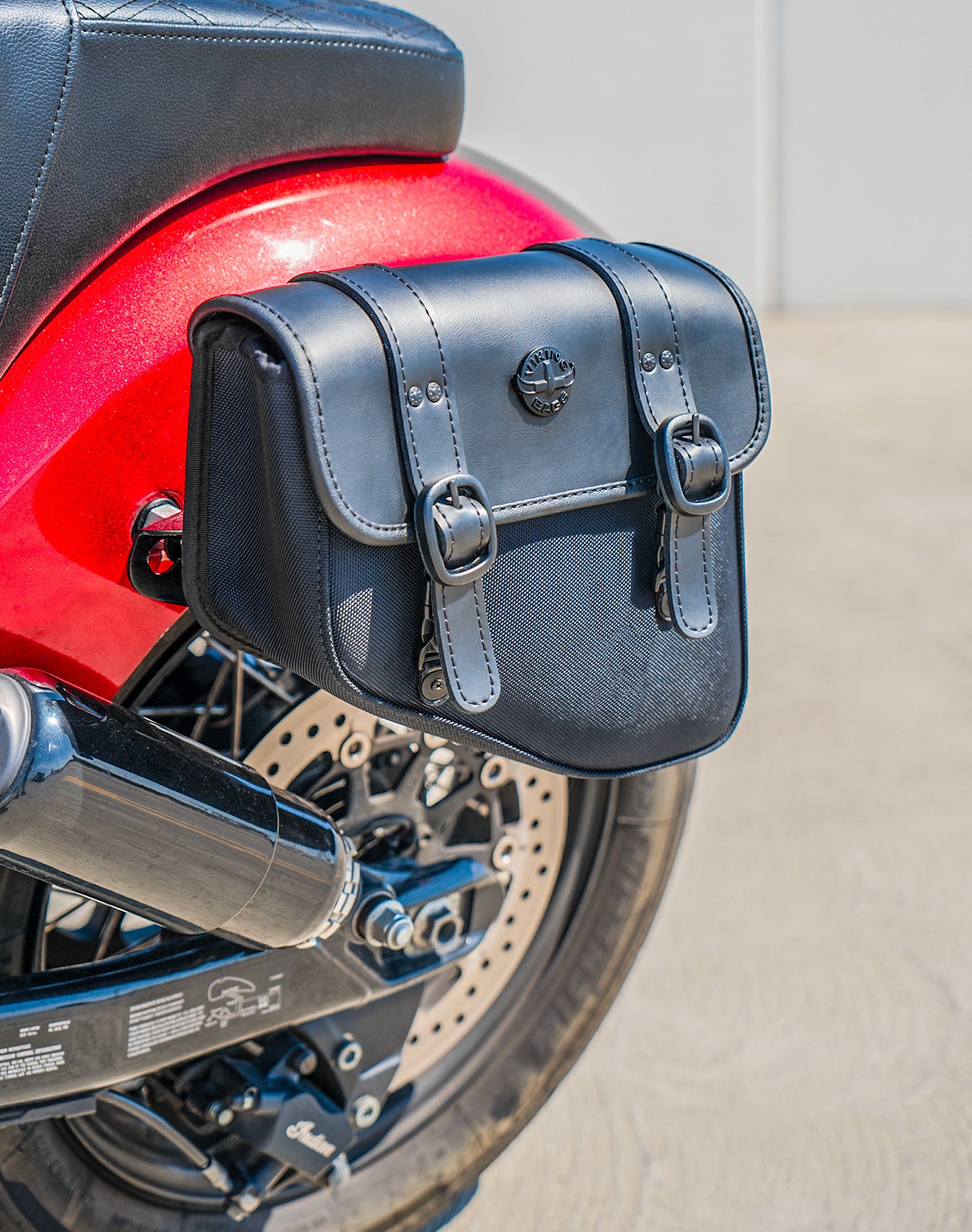 8L - Pony Indian Super Chief Limited Leather Motorcycle Saddlebags Lifestyle