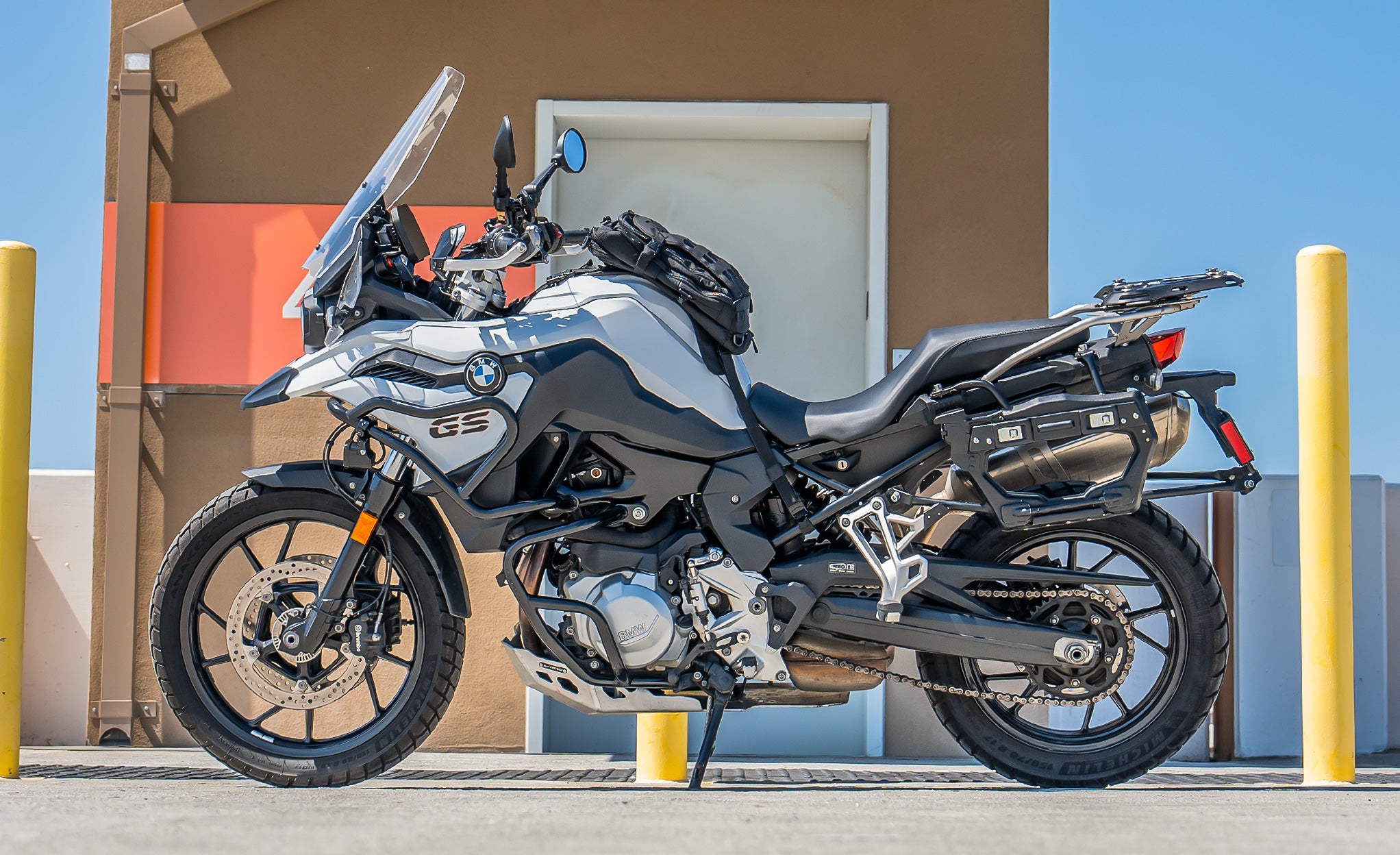 7L - Apex BMW ADV Touring Tank Bag with Hydration Pack Lifestyle @expand