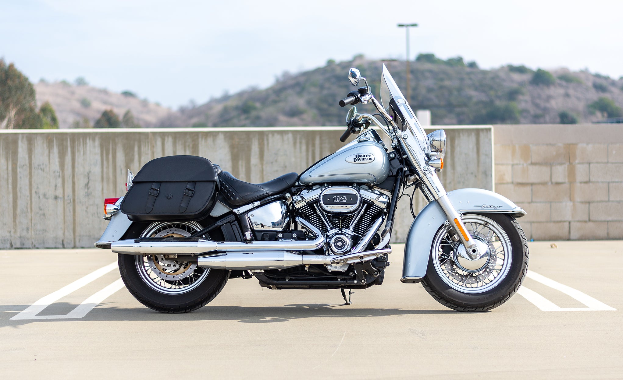 Viking Baelor Medium Leather Motorcycle Saddlebags For Harley Davidson Softail Heritage Flst I C Ci @expand