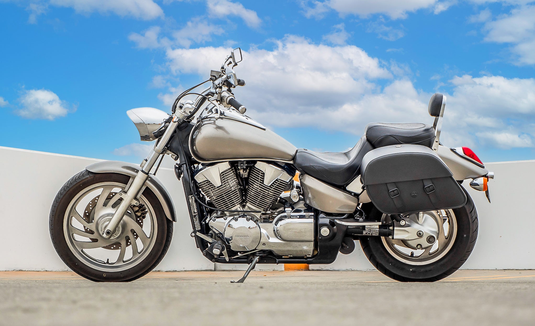 Viking 40L Lamellar Raven XL Honda VTX 1800F Matte Hard Saddle Bags