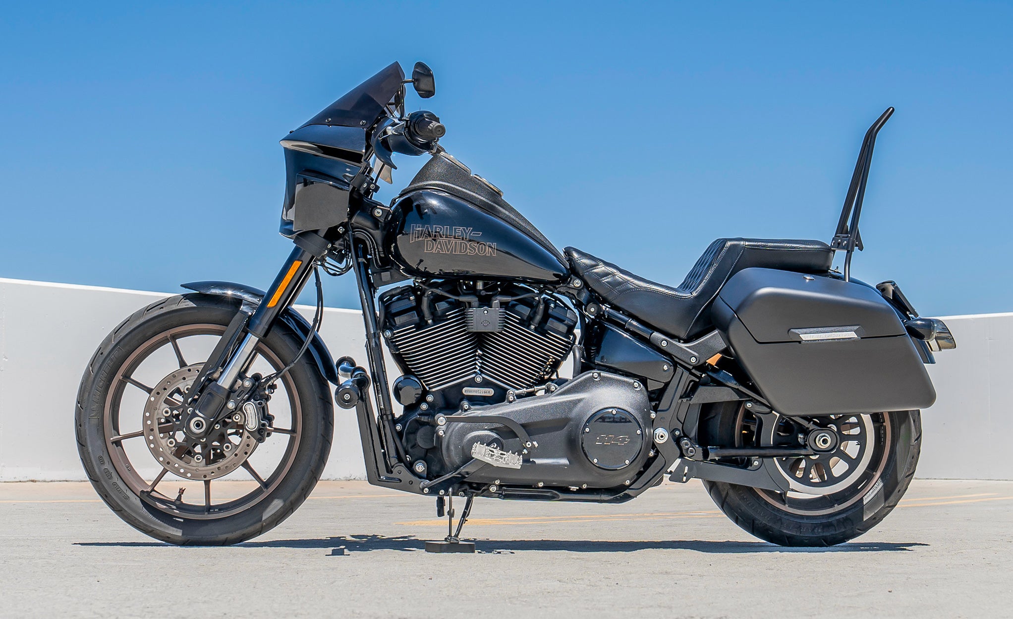 42L - Baldur Extra Large Matte Hard Saddlebags for Harley Softail Low Rider S FXLRS Lifestyle @expand