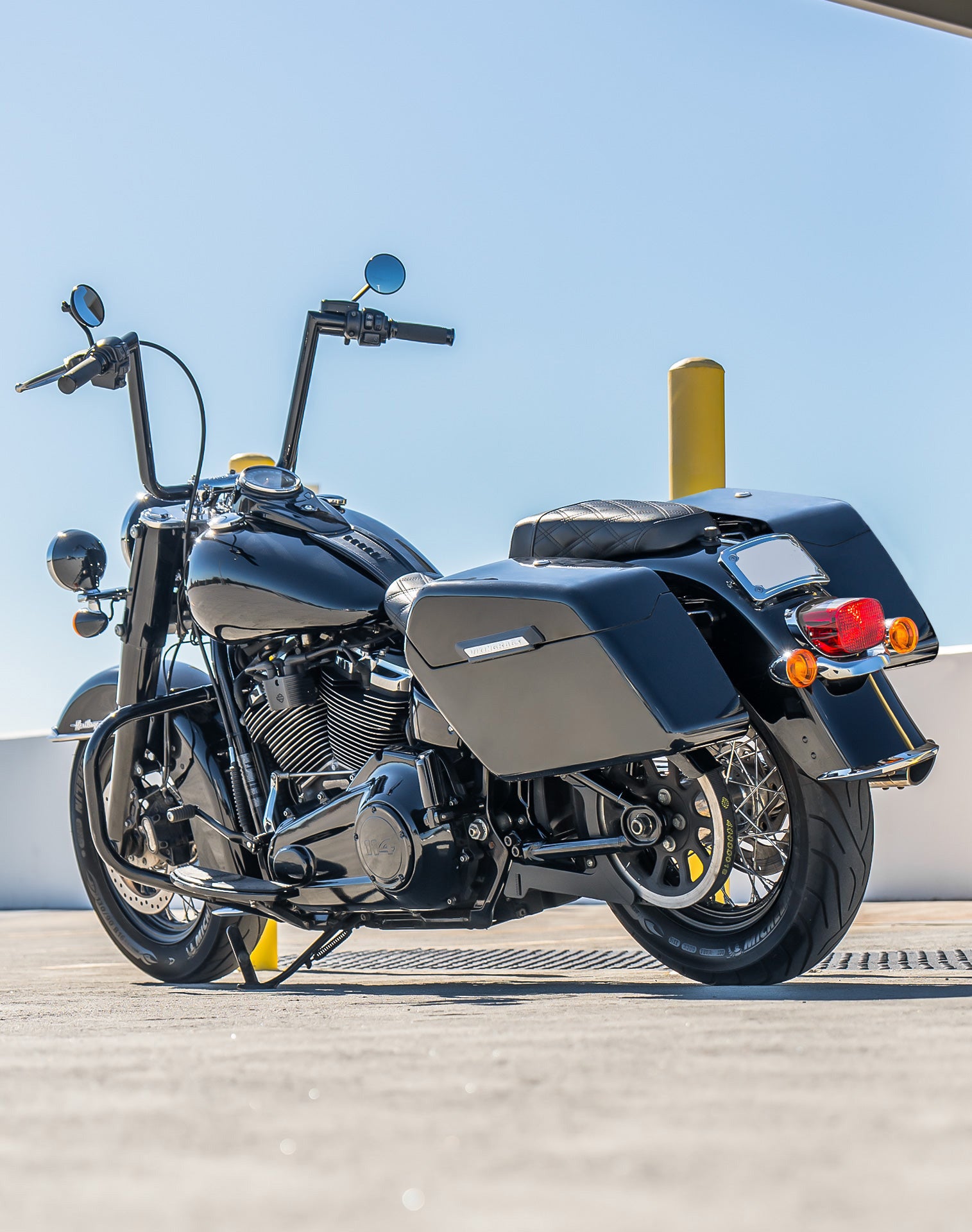 Viking 42L Baldur XL Harley Softail Heritage FLHC/S Painted