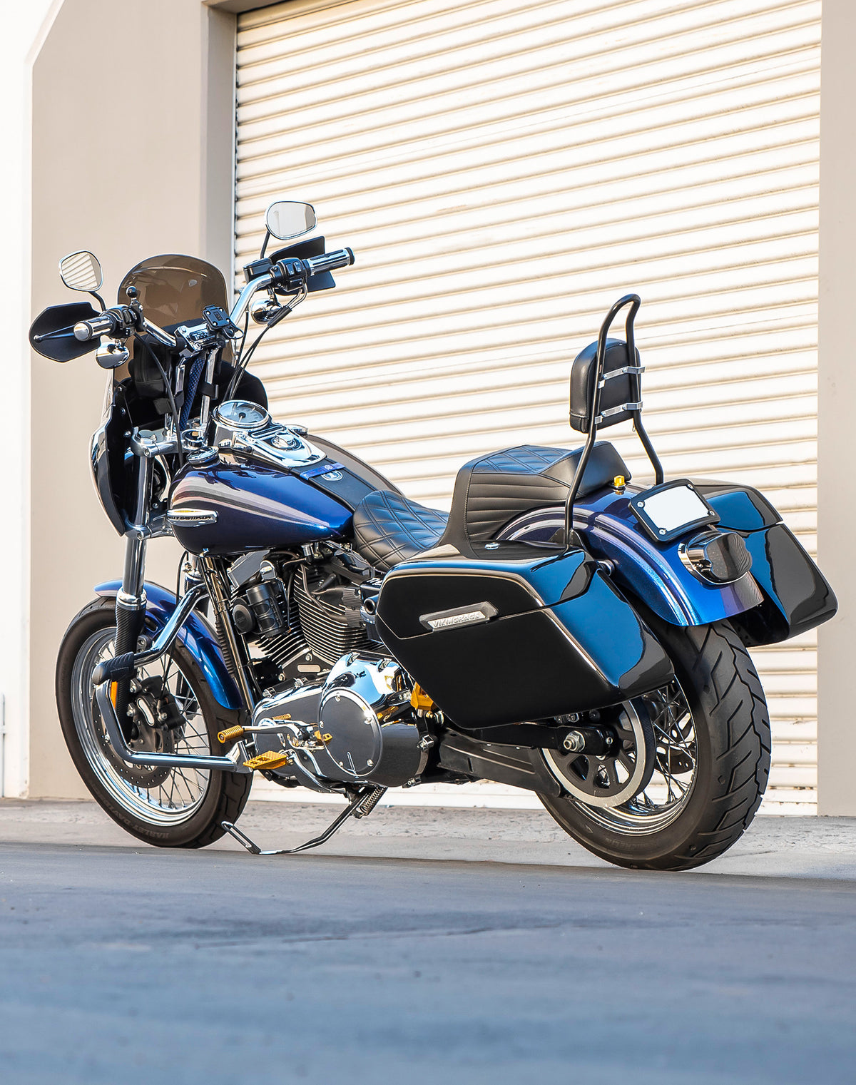 38L - Baldur XL Shock Cut-Out Painted Hard Saddlebags for Harley Dyna Super Glide Custom FXDC/I v1