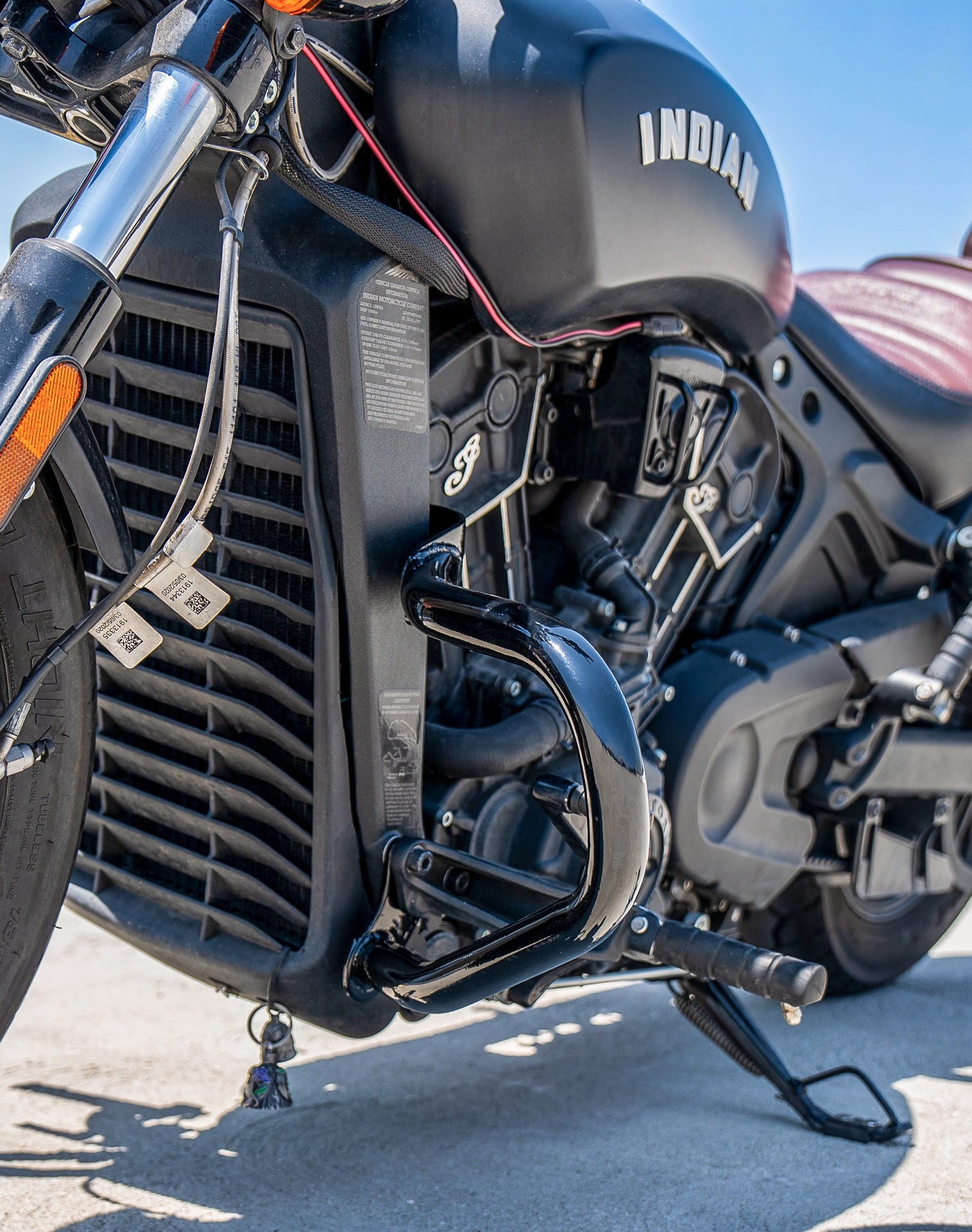 Viking Cherokee Indian Scout Rogue Sixty Crash Bar/Engine Guard Gloss Black