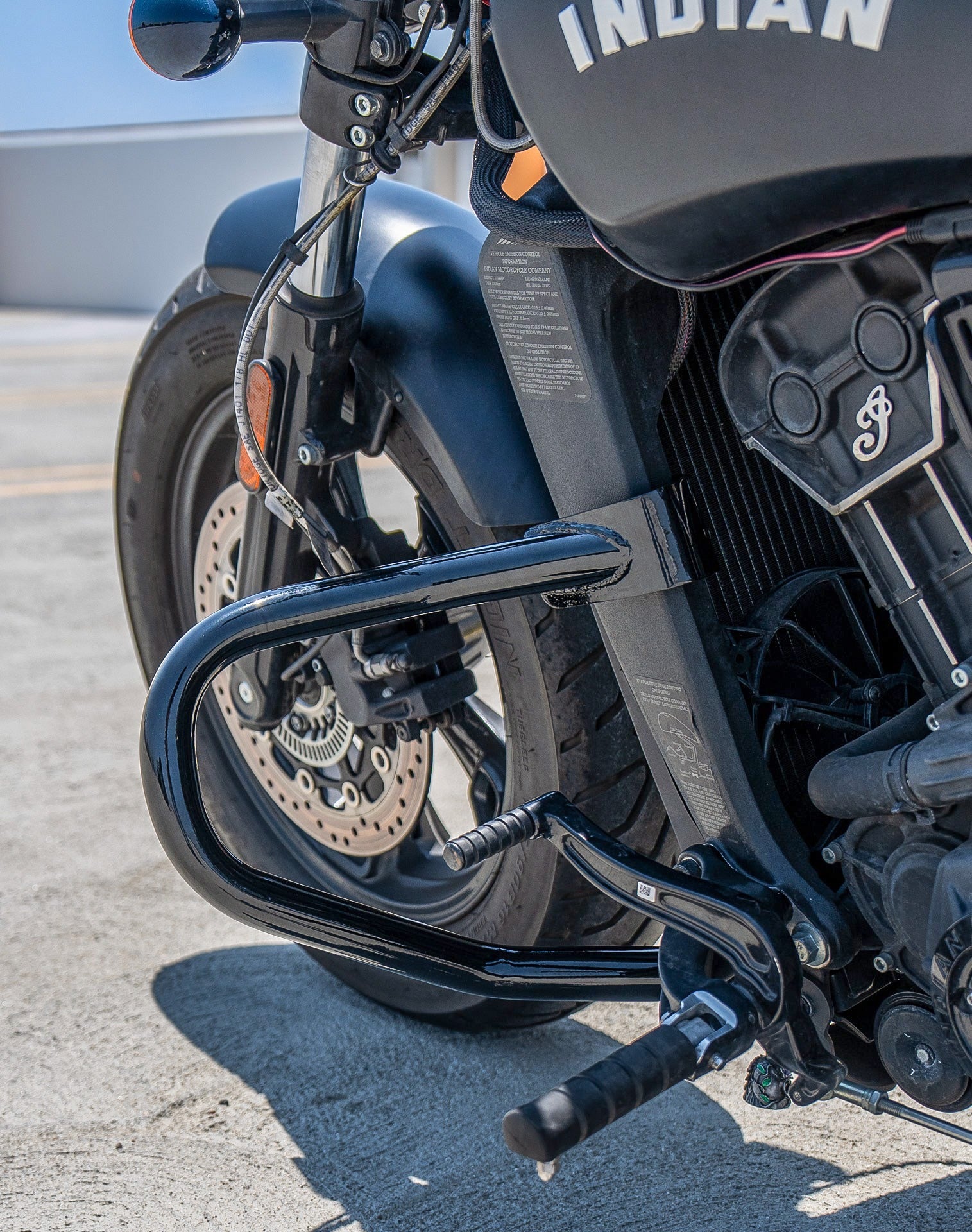 Viking Cherokee Indian Scout Rogue Sixty Crash Bar/Engine Guard Gloss Black