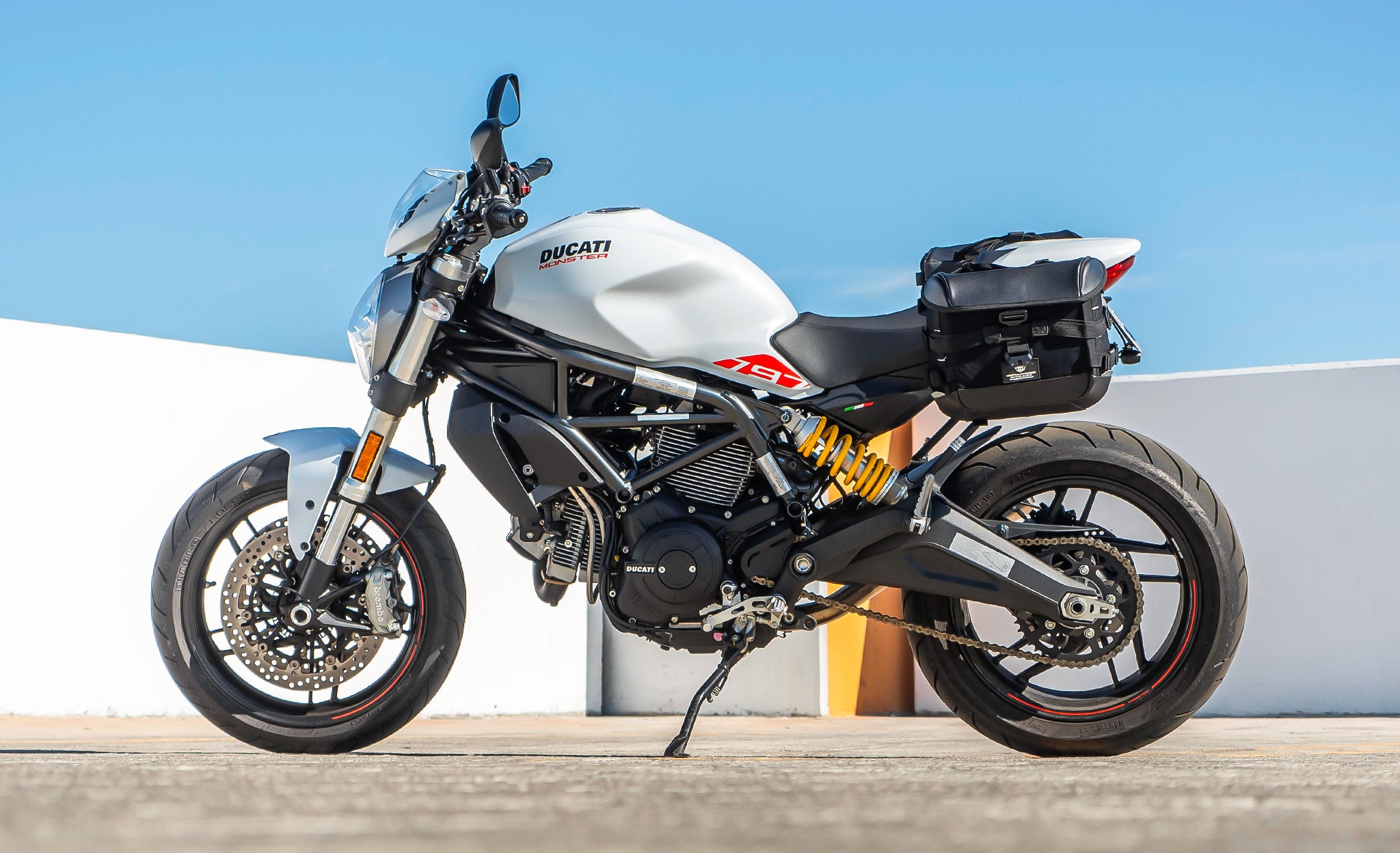 20L - Incognito Quick-Mount Small Ducati Monster 797 (2016+) Saddlebags Lifestyle @expand