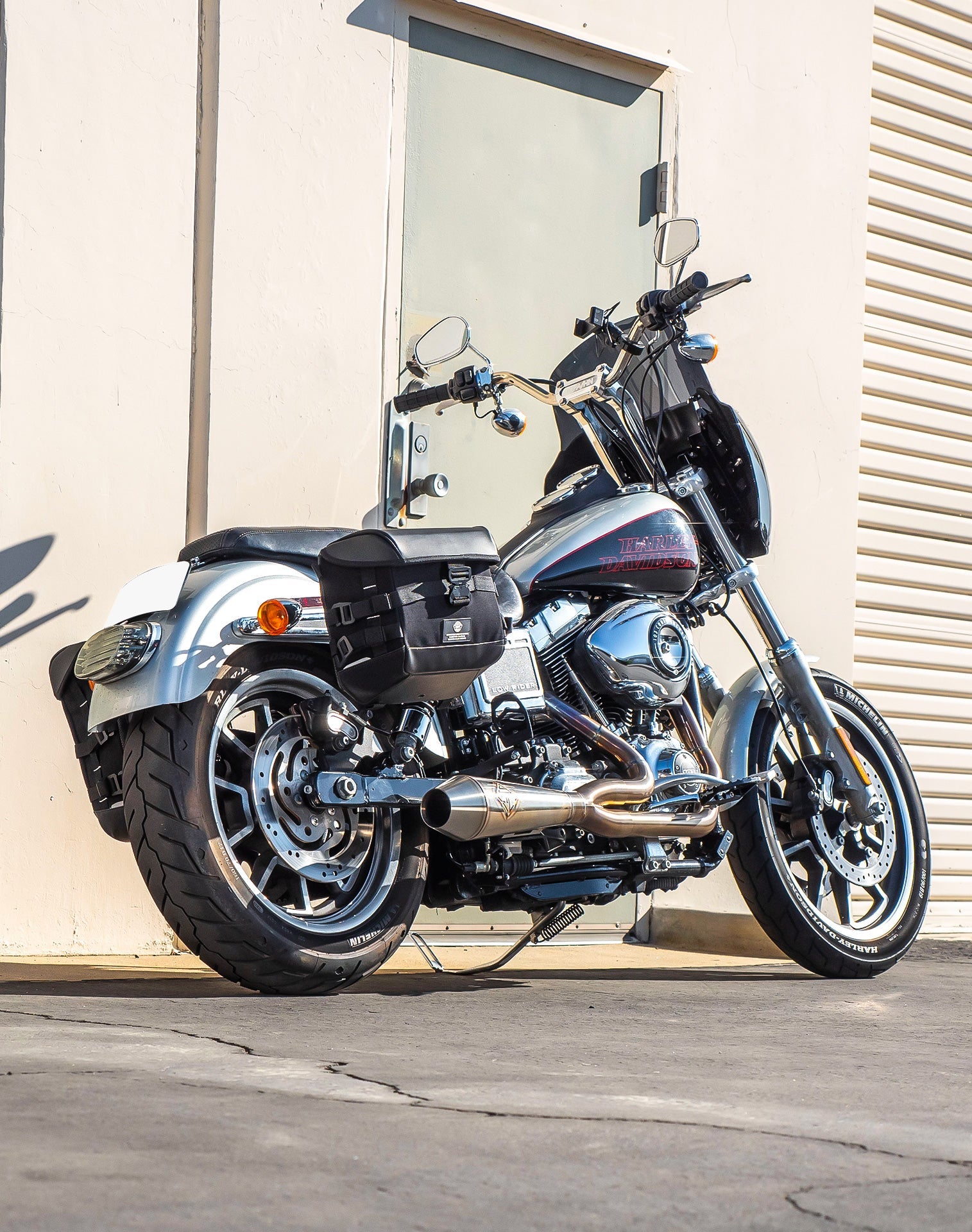 20L - Incognito Quick-Mount Small Saddlebags for Harley Davidson Dyna Low Rider FXDL/I Life style 1