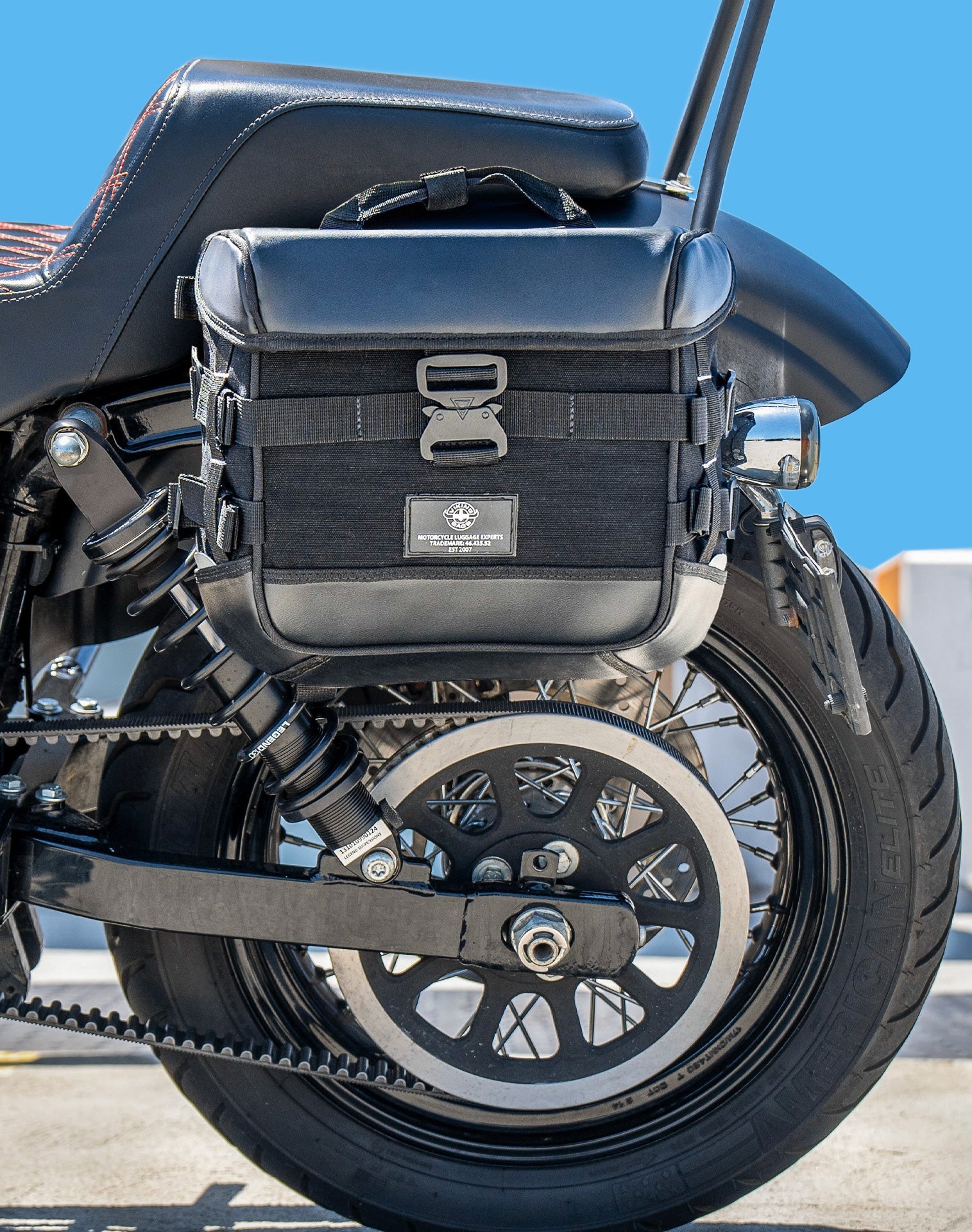 20L - Incognito Quick-Mount Small Saddlebags for Harley Davidson Dyna Street Bob FXDB/I Lifestyle