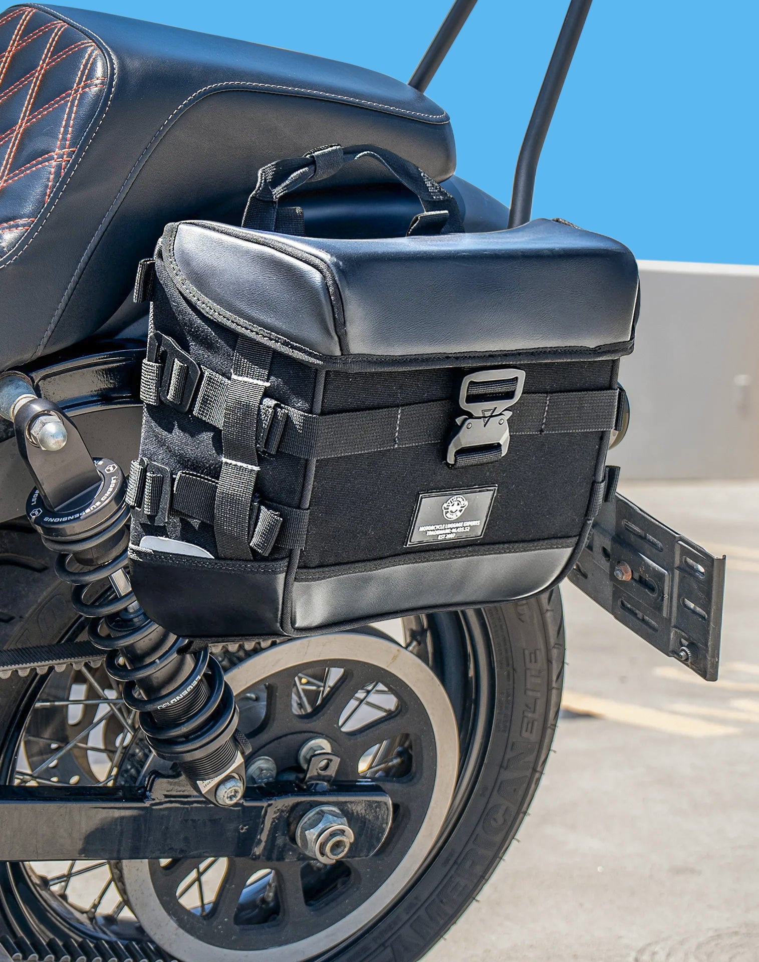 20L - Incognito Quick-Mount Small Saddlebags for Harley Davidson Dyna Street Bob FXDB/I Lifestyle
