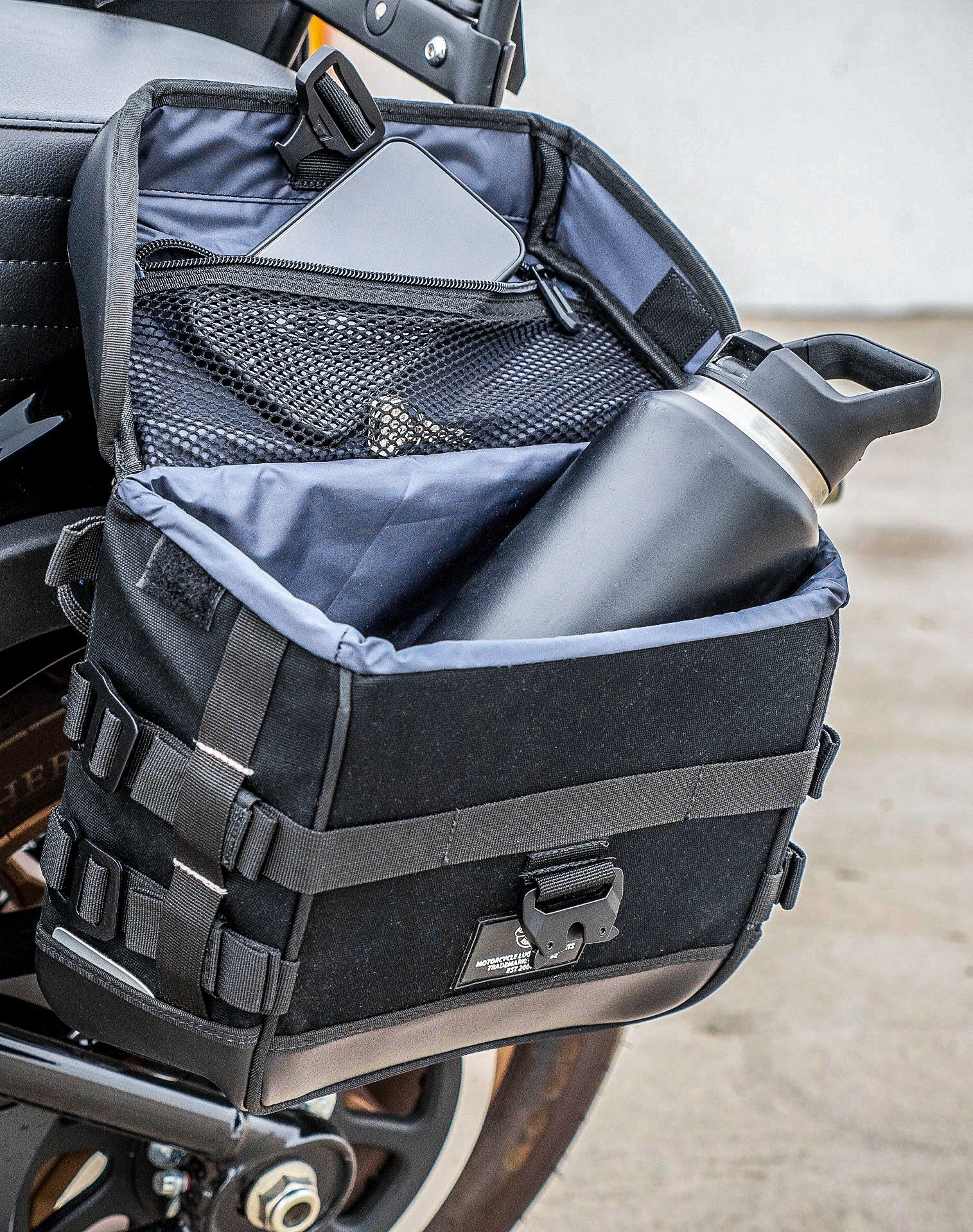 20L - Incognito Quick-Mount Small Saddlebags for Harley Softail Street Bob FXBB/S Lifestyle