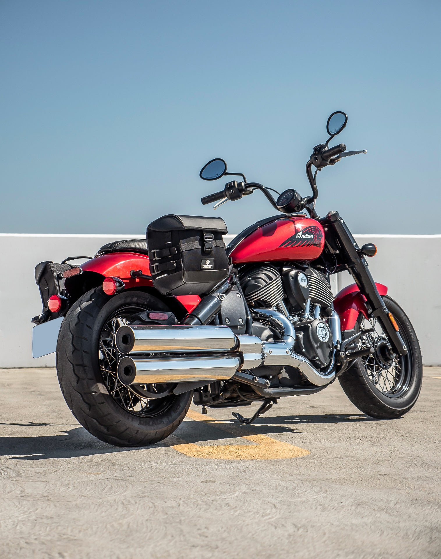 20L - Incognito Quick-Mount Small Indian Chief Bobber Saddlebags Life style 1