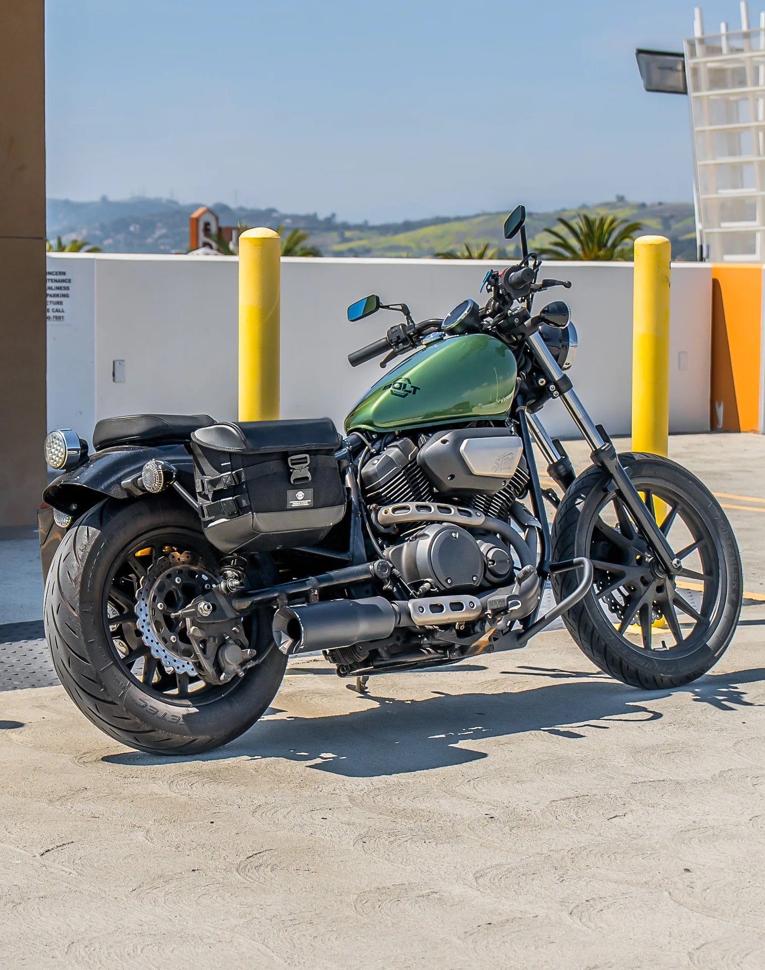 20L - Incognito Quick-Mount Small Yamaha Bolt Saddlebags Life style 1