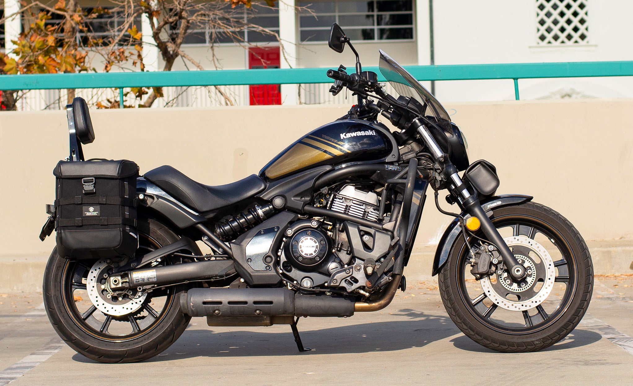 Viking Incognito Detachable Small Kawasaki Vulcan S Solo Motorcycle Saddlebag Right Only @expand