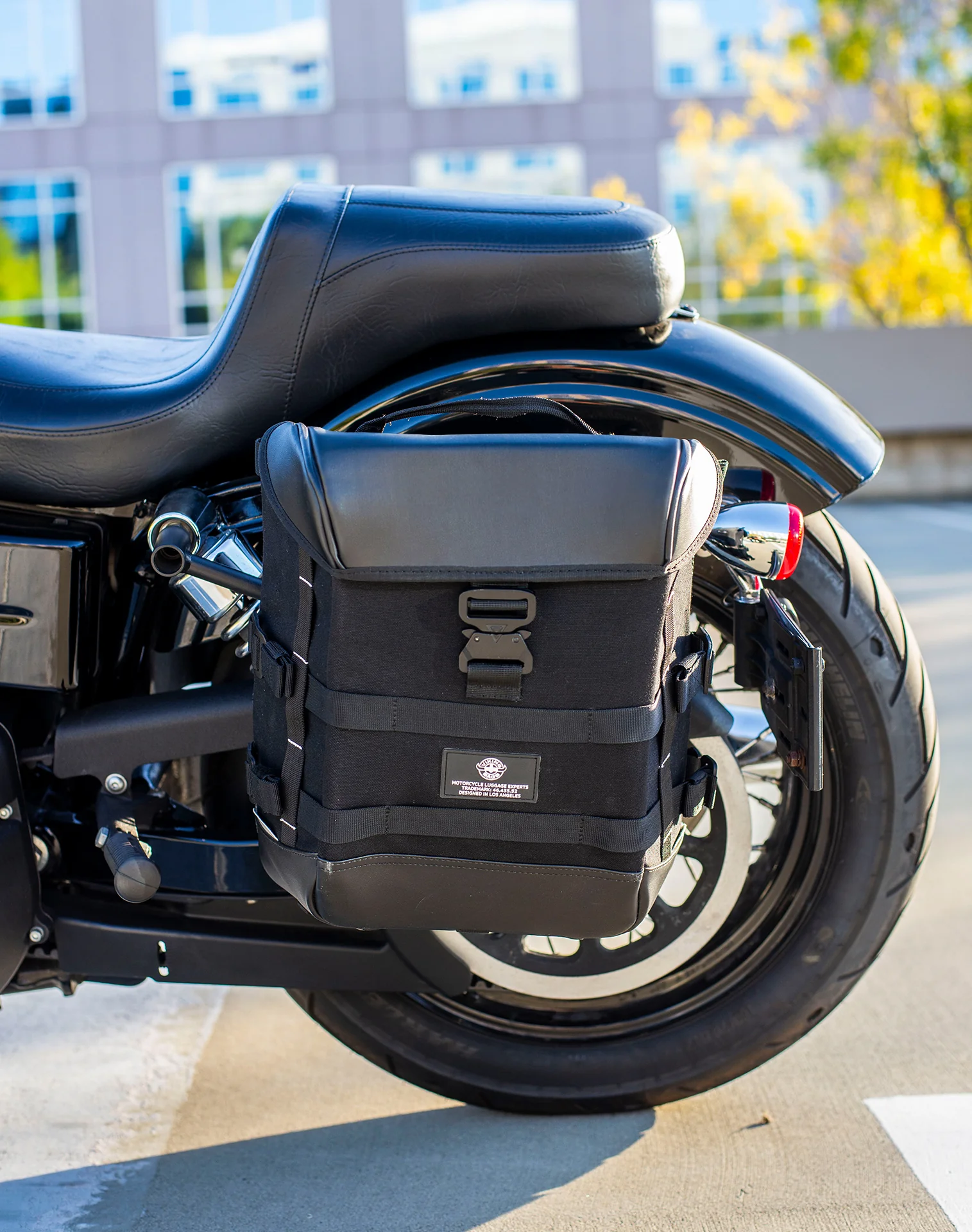 15L - Incognito Quick Mount Medium Solo Motorcycle Saddlebag (Left Only) for Harley Dyna Low Rider FXDL/I