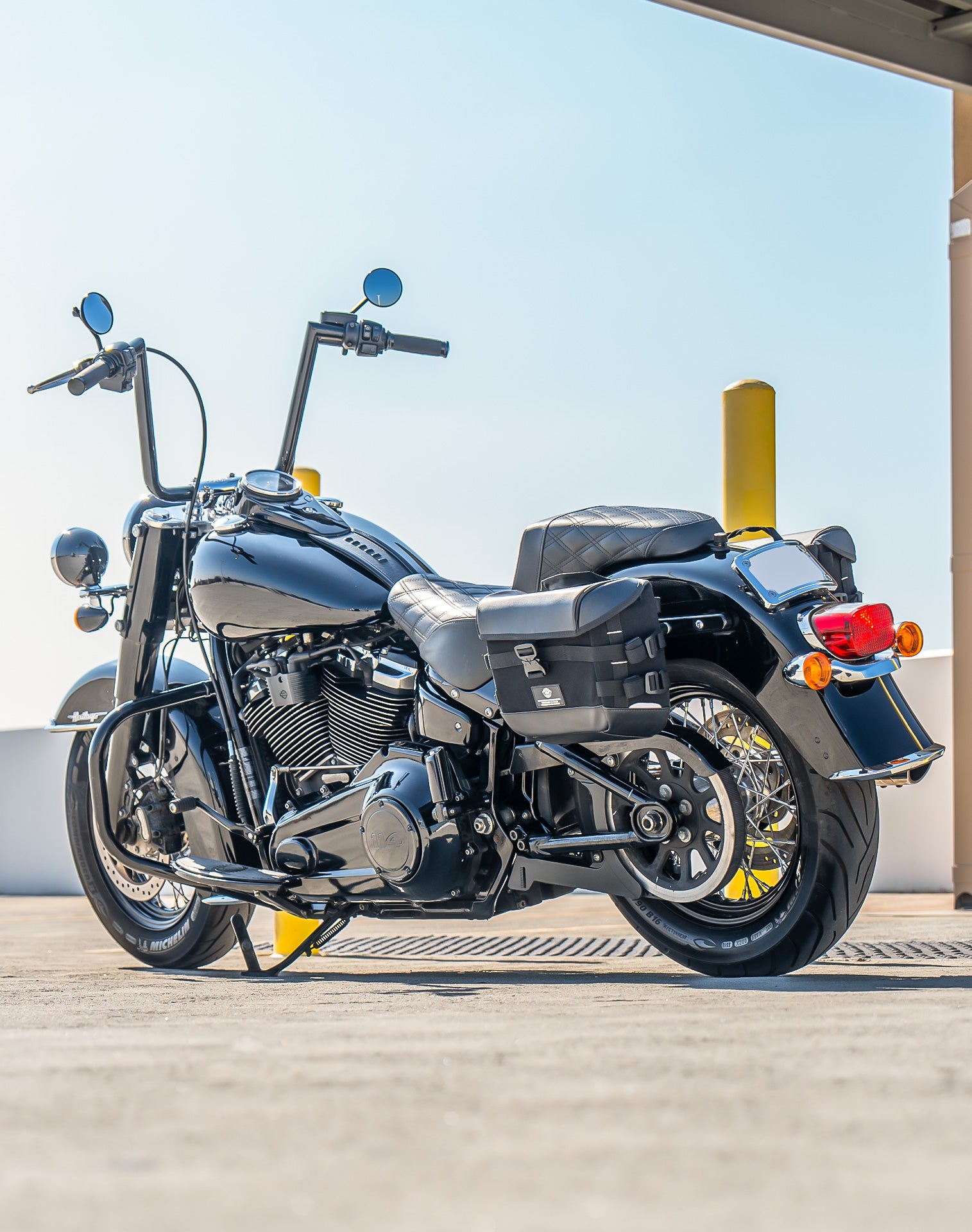 10L - Incognito Quick Mount Small Solo Motorcycle Saddlebag (Left Only) for Harley Softail Heritage FLHC/S Lifestyle