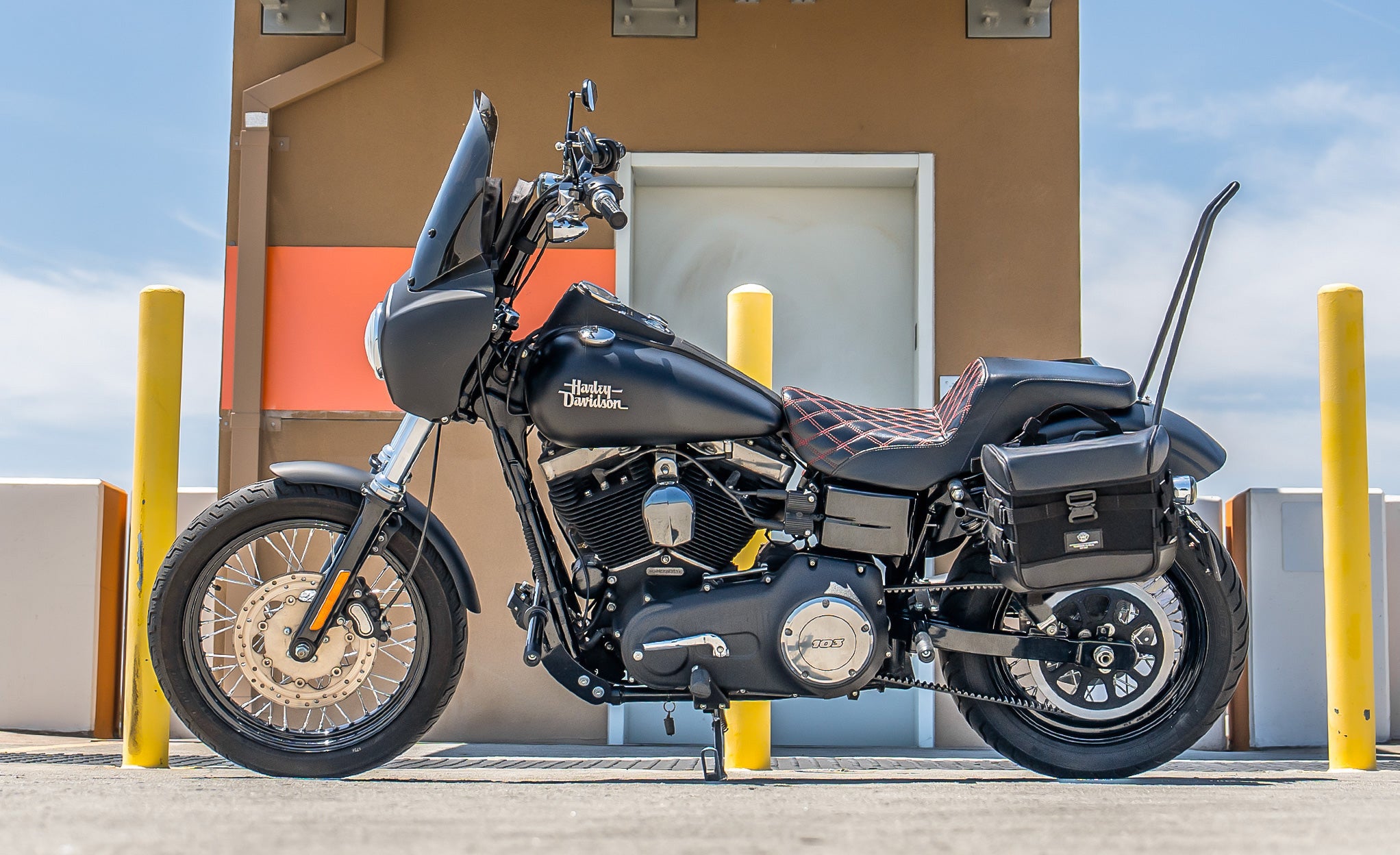 10L - Incognito Quick Mount Small Solo Saddlebag (Left Only) for Harley Davidson Dyna Street Bob FXDB/I Lifestyle  @expand