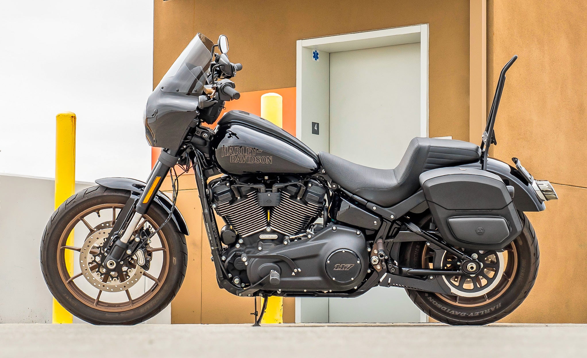 Viking 24L Ironclad Quick-Mount Harley Softail Low Rider S FXLRS