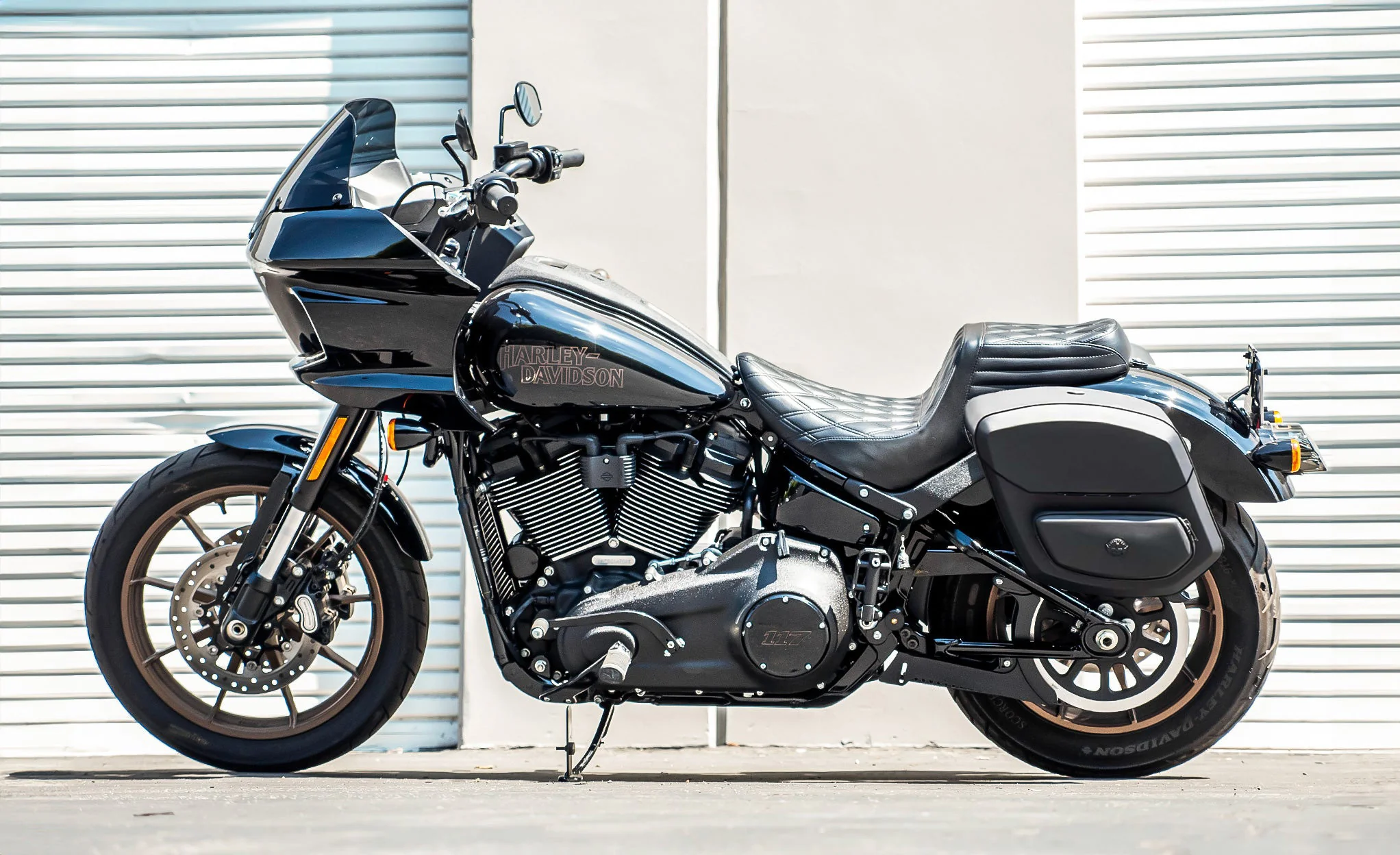 24L - Ironclad Quick-Mount Medium Harley Softail Low Rider ST Leather Wrapped Hard Saddlebags Life Style Photo @expand