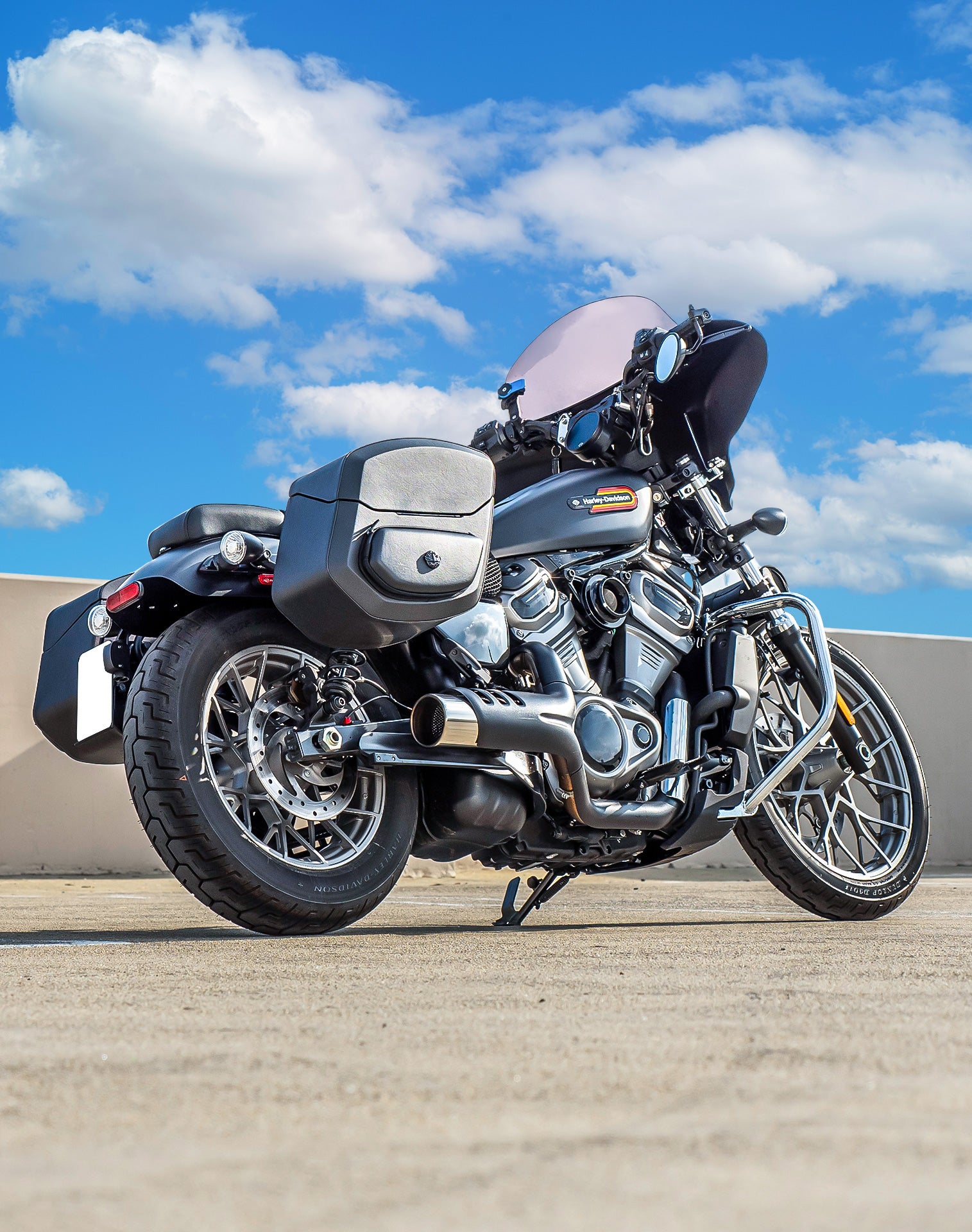 24L - Ironclad Quick-Mount Medium Harley Sportster Nightster RH975/S Leather Wrapped Hard Saddlebags Life Style 1