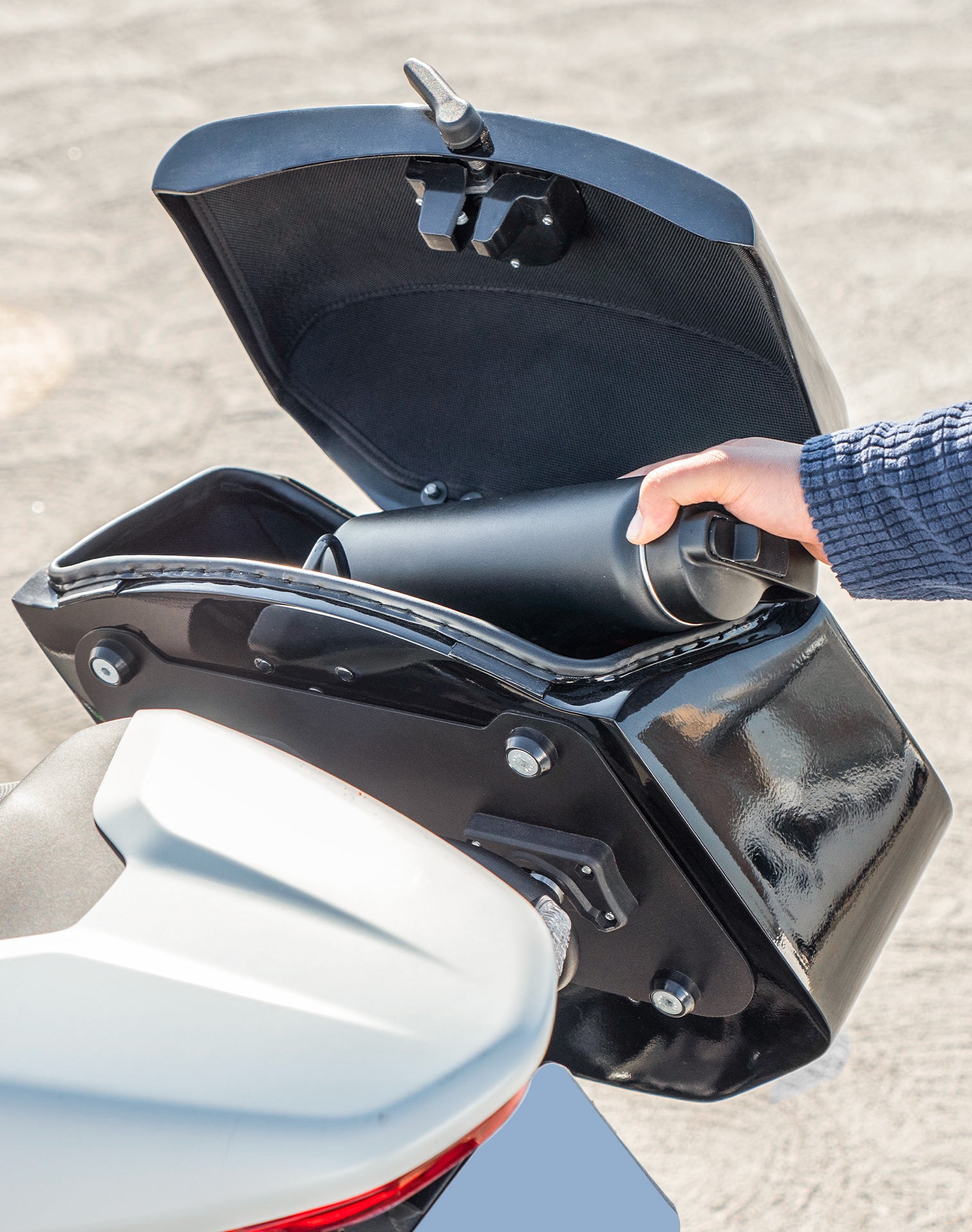 24L - Ironclad Quick-Mount Medium Ducati Monster 797 Painted Hard Saddlebags Life style 4