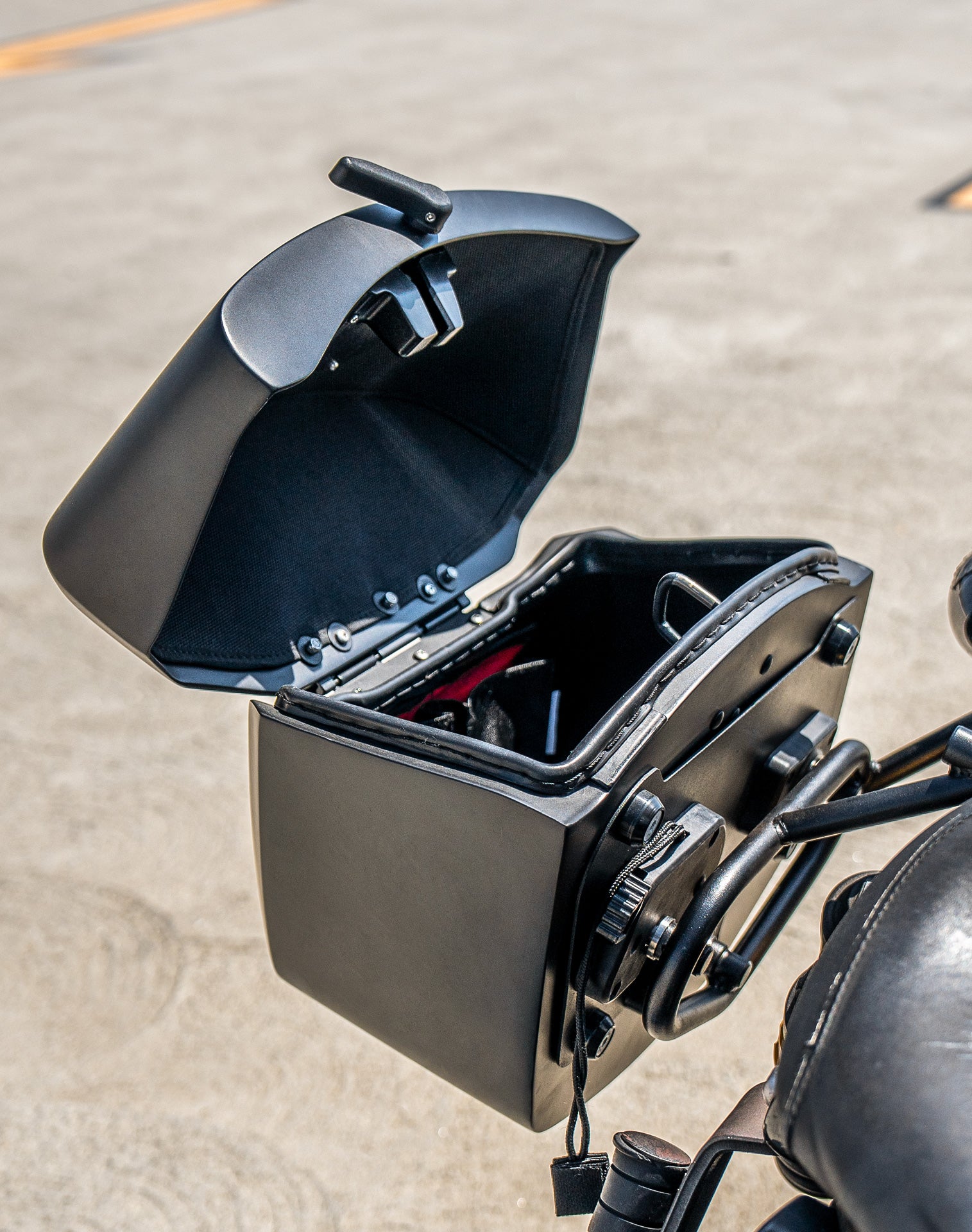 24L - Ironclad Quick-Mount Medium Ducati Scrambler (2014-17) Matte Hard Saddlebags Lifestyle