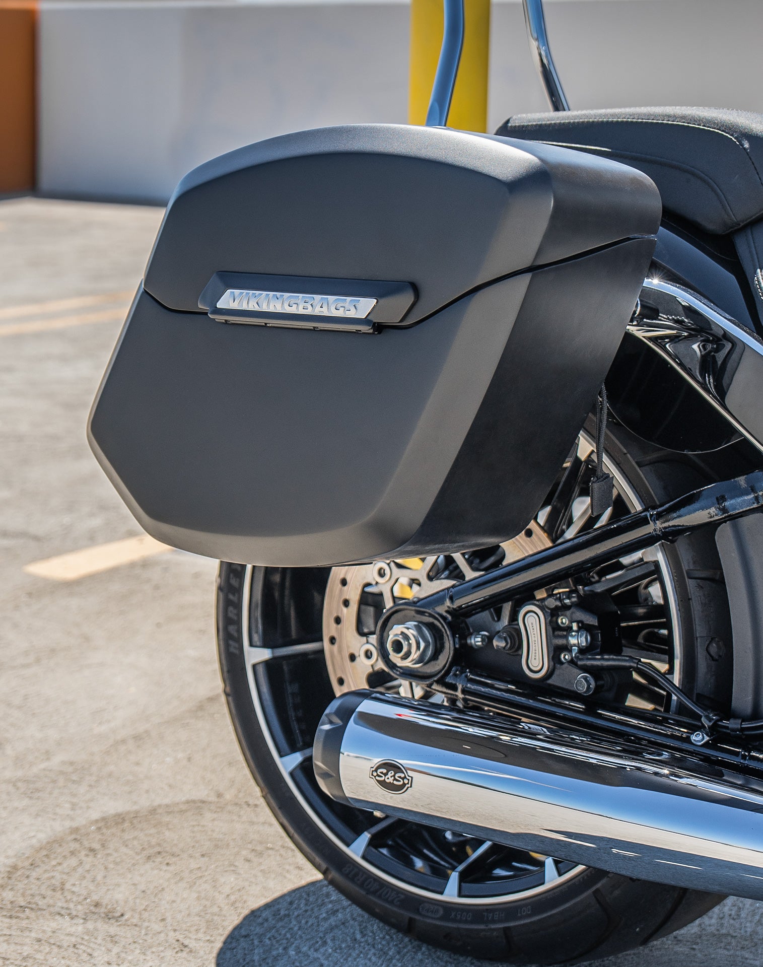 24L - Ironclad Quick-Mount Medium Harley Softail Breakout FXBR/S Matte Hard Saddlebags Lifestyle