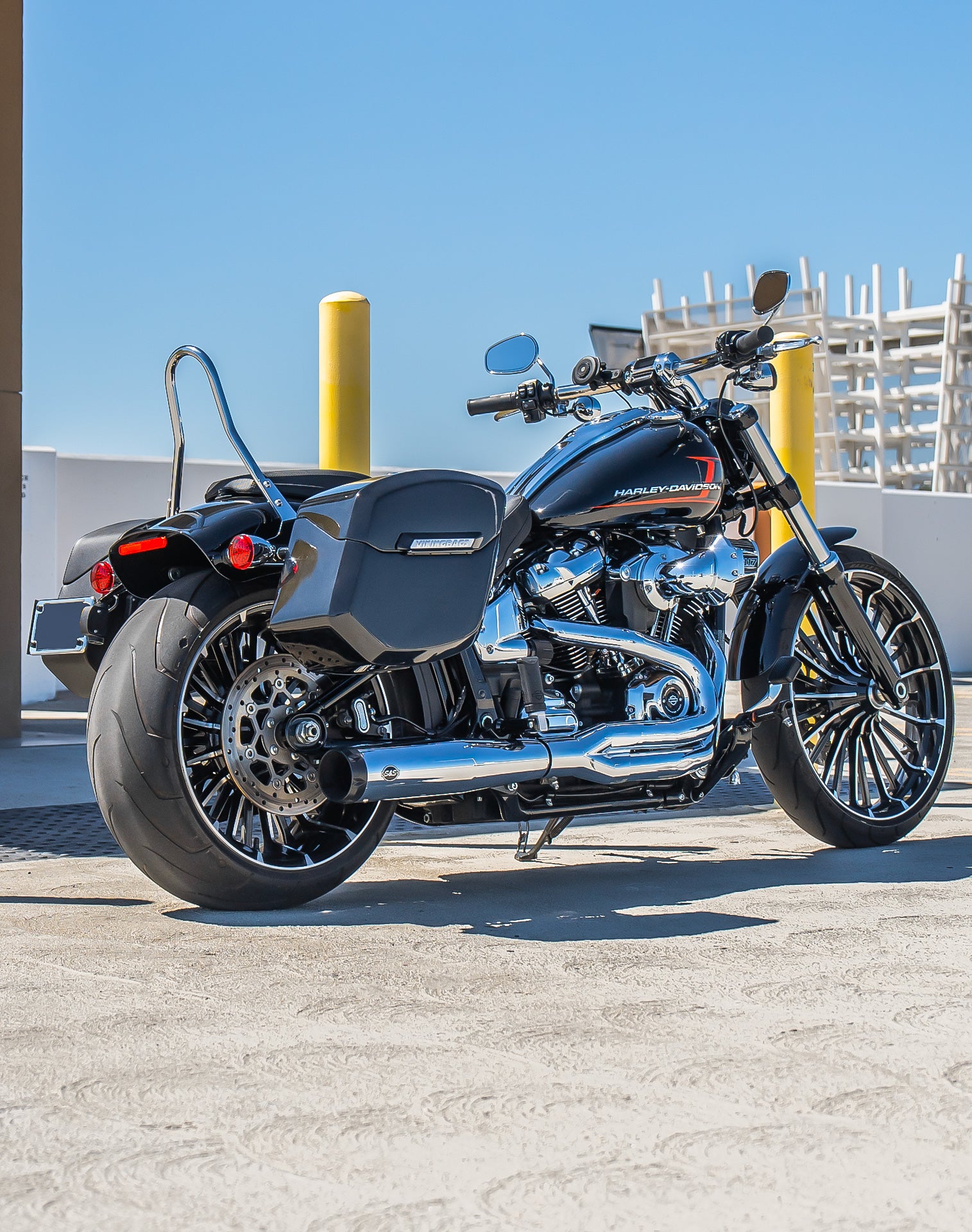 24L - Ironclad Quick-Mount Medium Harley Softail Breakout FXBR/S Painted Hard Saddlebags Lifestyle