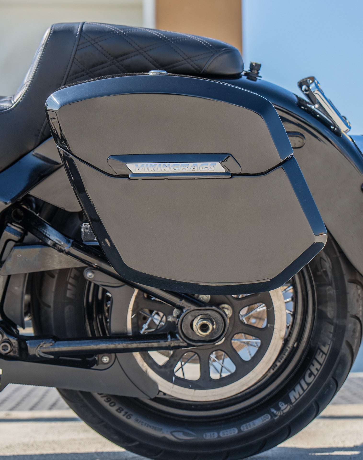 24L - Ironclad Quick-Mount Medium Harley Softail Heritage FLHC/S Painted Hard Saddlebags Lifestyle