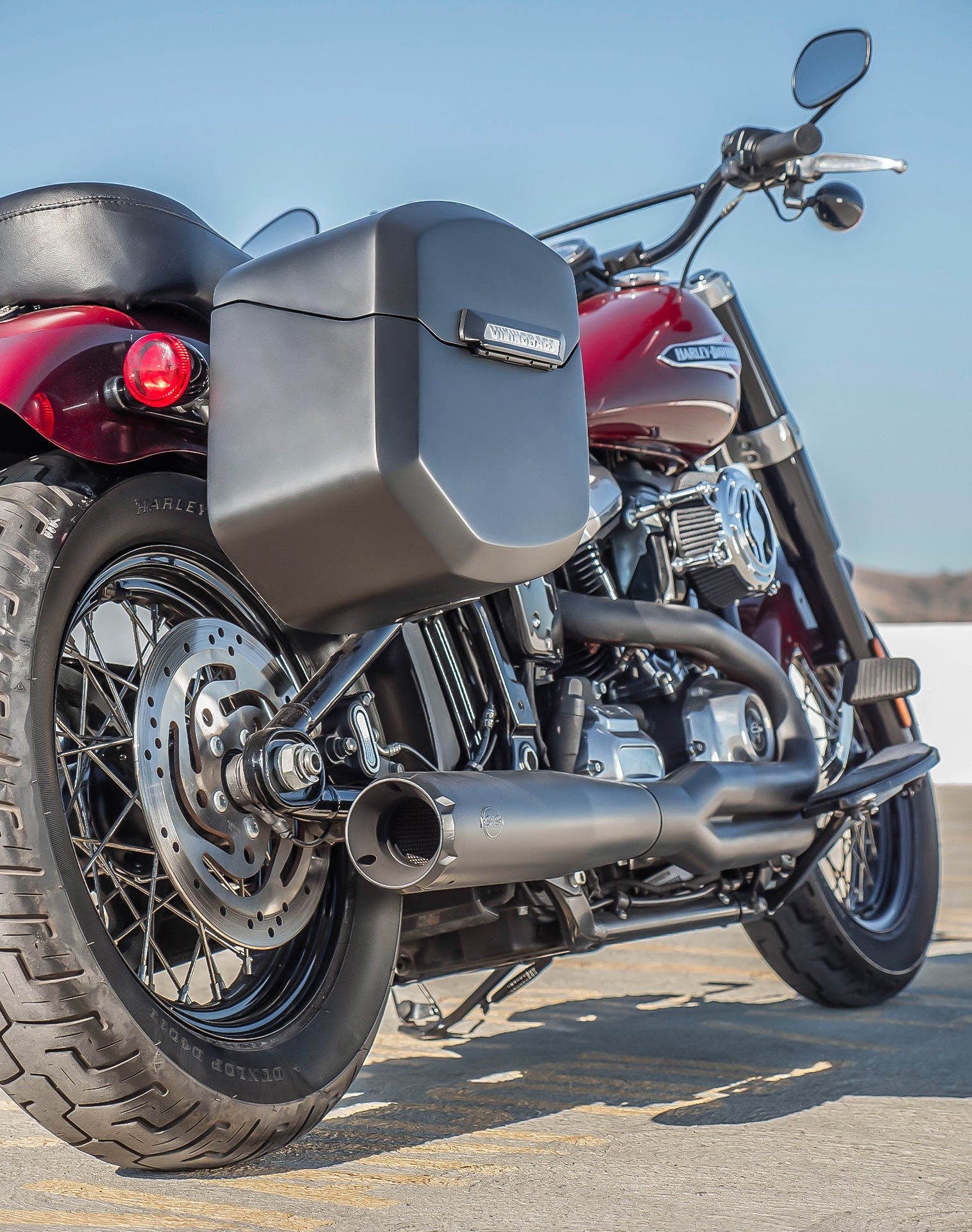 24L - Ironclad Quick-Mount Medium Harley Softail Standard FXST Matte Hard Saddlebags Life style 1