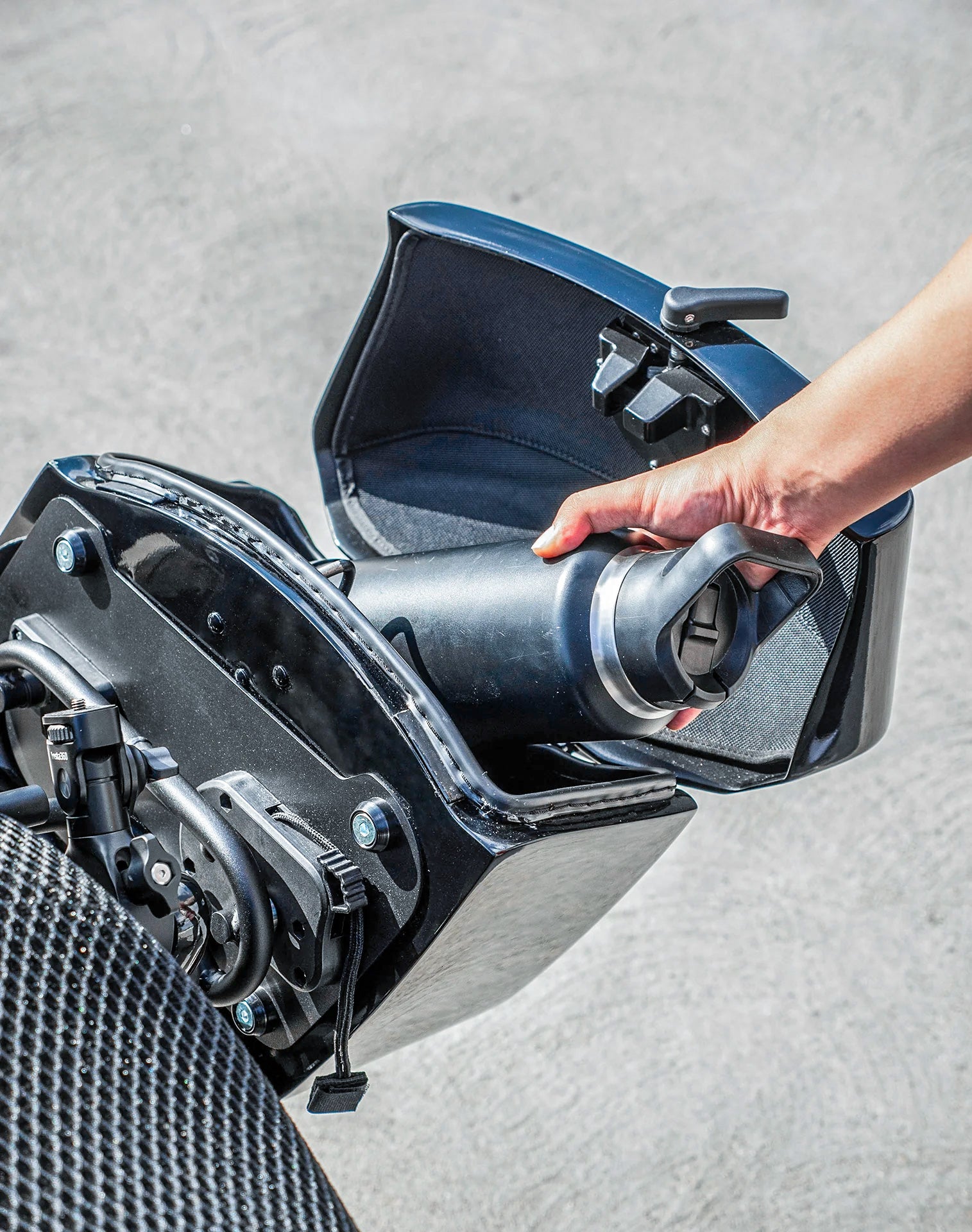24L - Ironclad Quick-Mount Medium Harley Nightster RH975/S Painted Hard Saddlebags Lifestyle