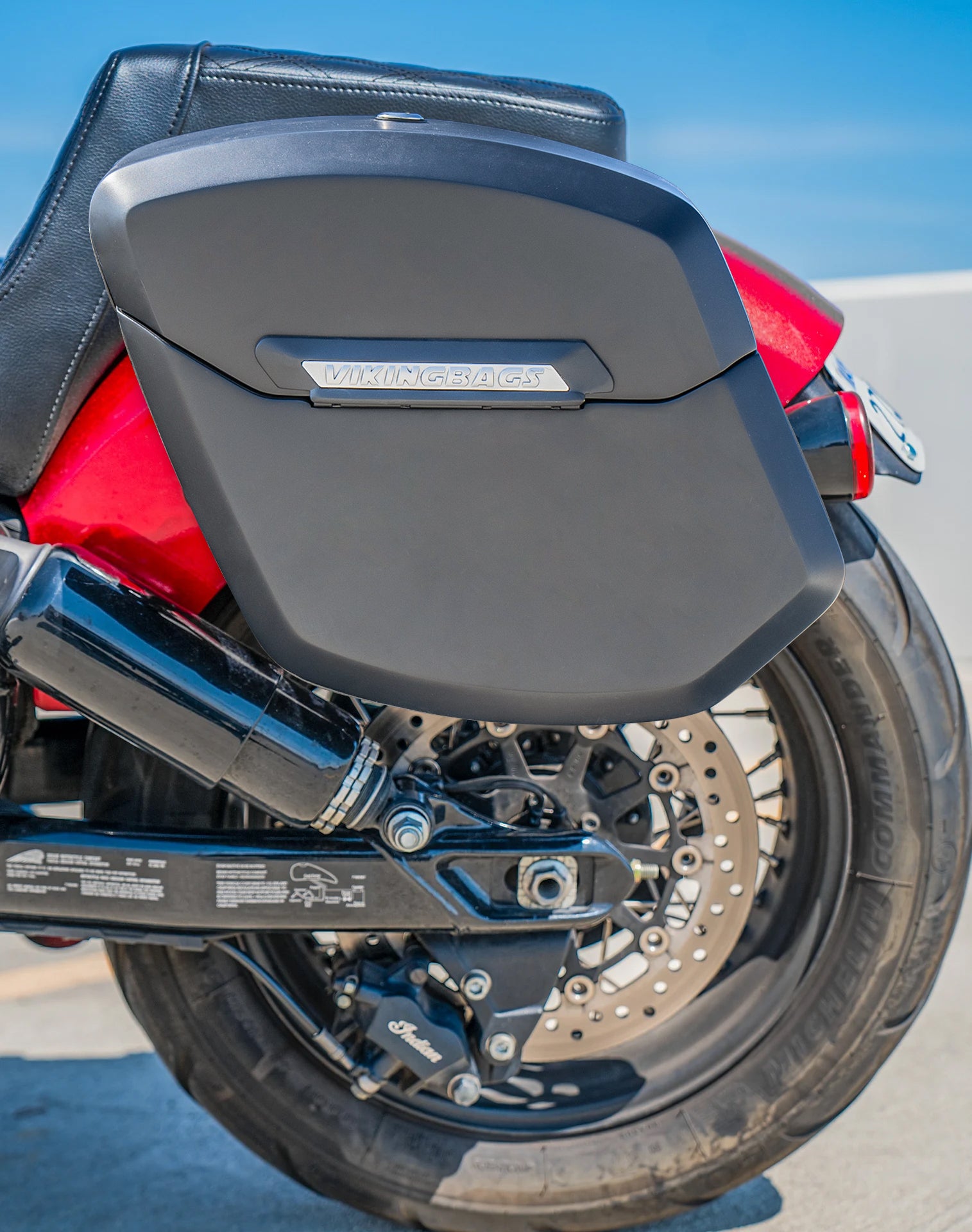 24L - Ironclad Quick-Mount Medium Indian Chief Bobber Matte Hard Saddlebags Lifestyle Image