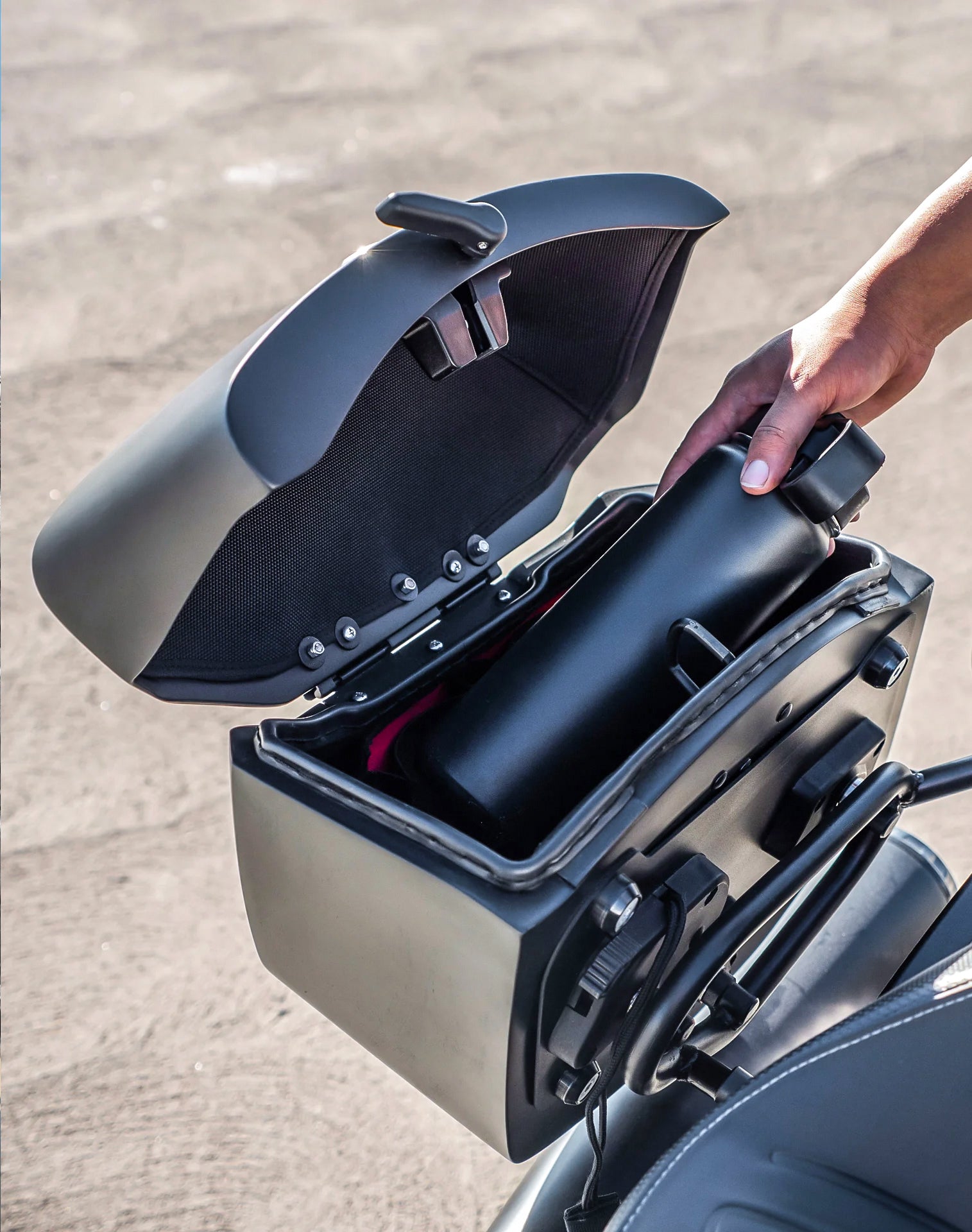 24L - Ironclad Quick-Mount Medium Indian Scout Bobber Matte Hard Saddlebags Lifestyle