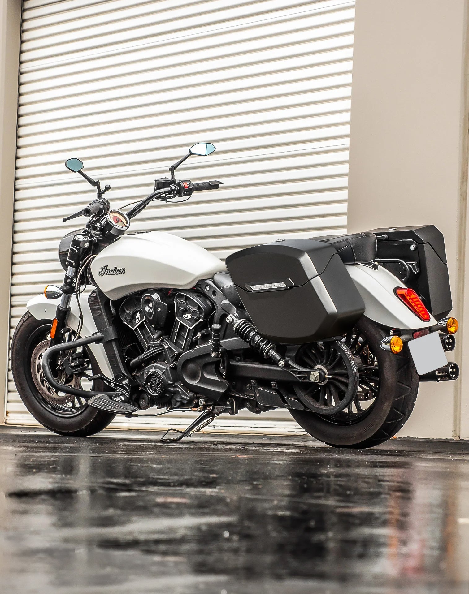 24L - Ironclad Quick-Mount Medium Indian Scout Matte Hard Saddlebags Life style 1