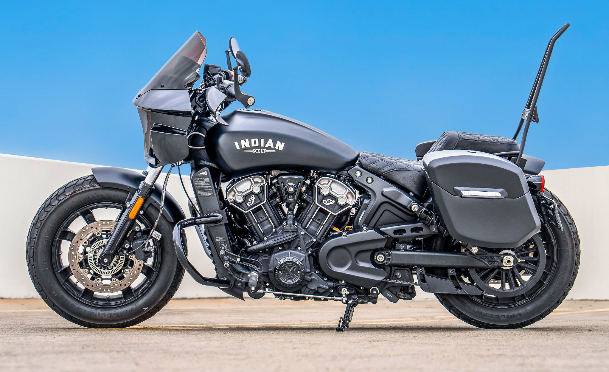 24L - Ironclad Quick-Mount Medium Indian Scout Rogue Sixty Matte Hard Saddlebags Lifestyle @expand