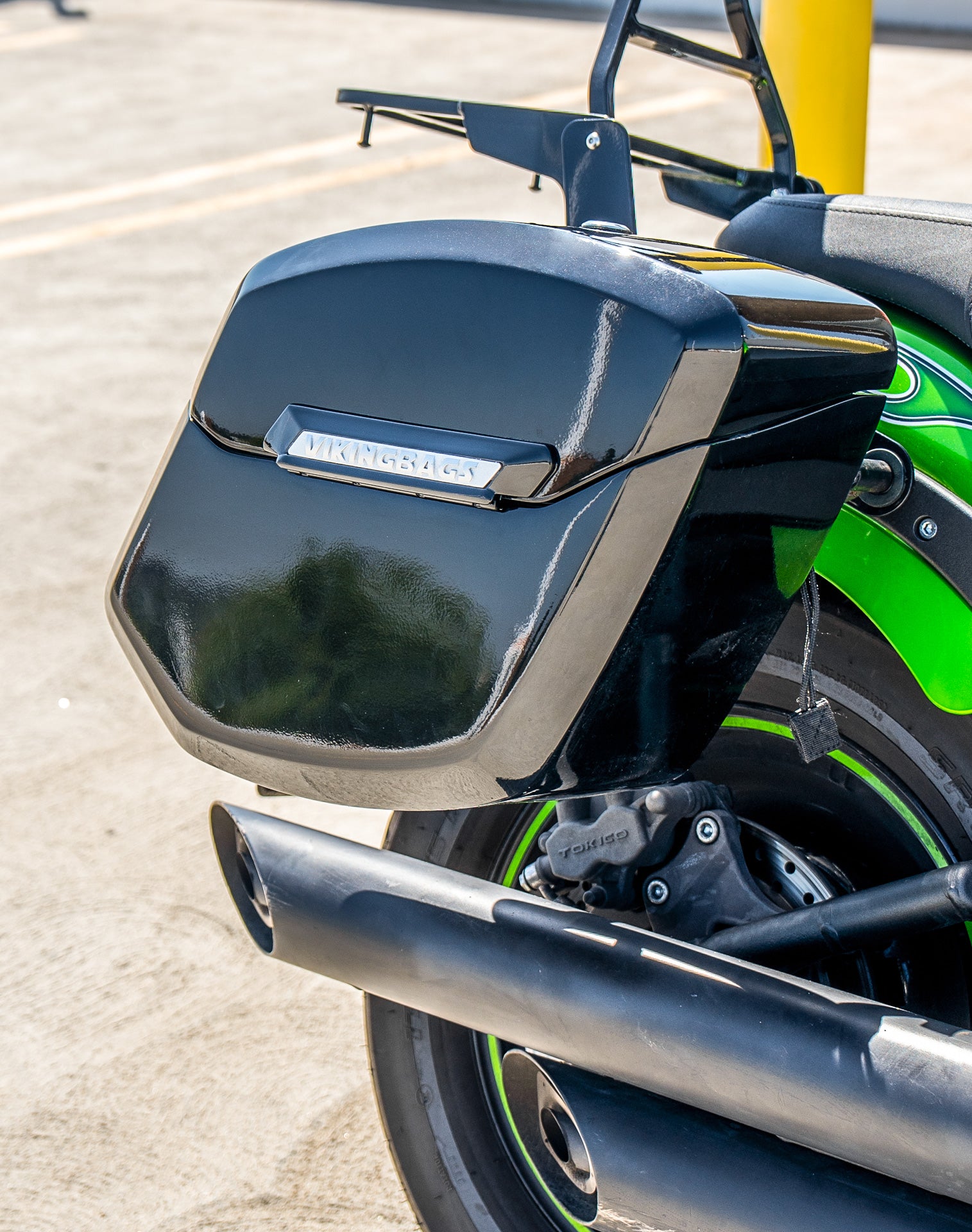 24L - Ironclad Quick-Mount Medium Kawasaki Vulcan 900 Custom Painted Hard Saddlebags Life style 3