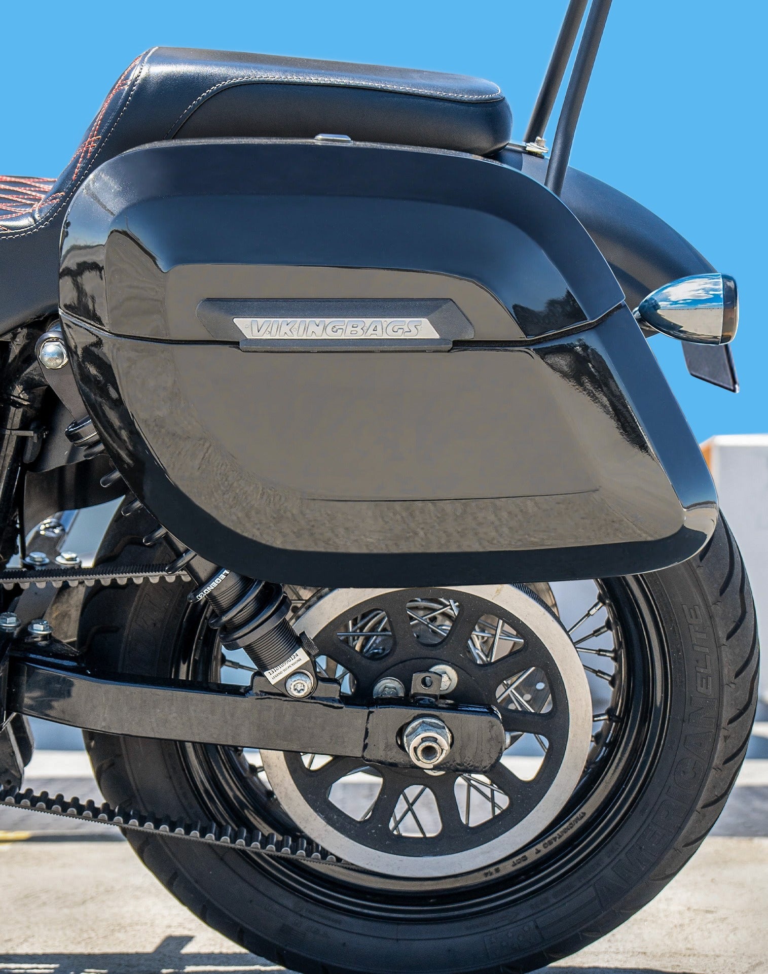 Viking 36L Lamellar Raven Extra Large Harley Dyna Street Bob FXDB
