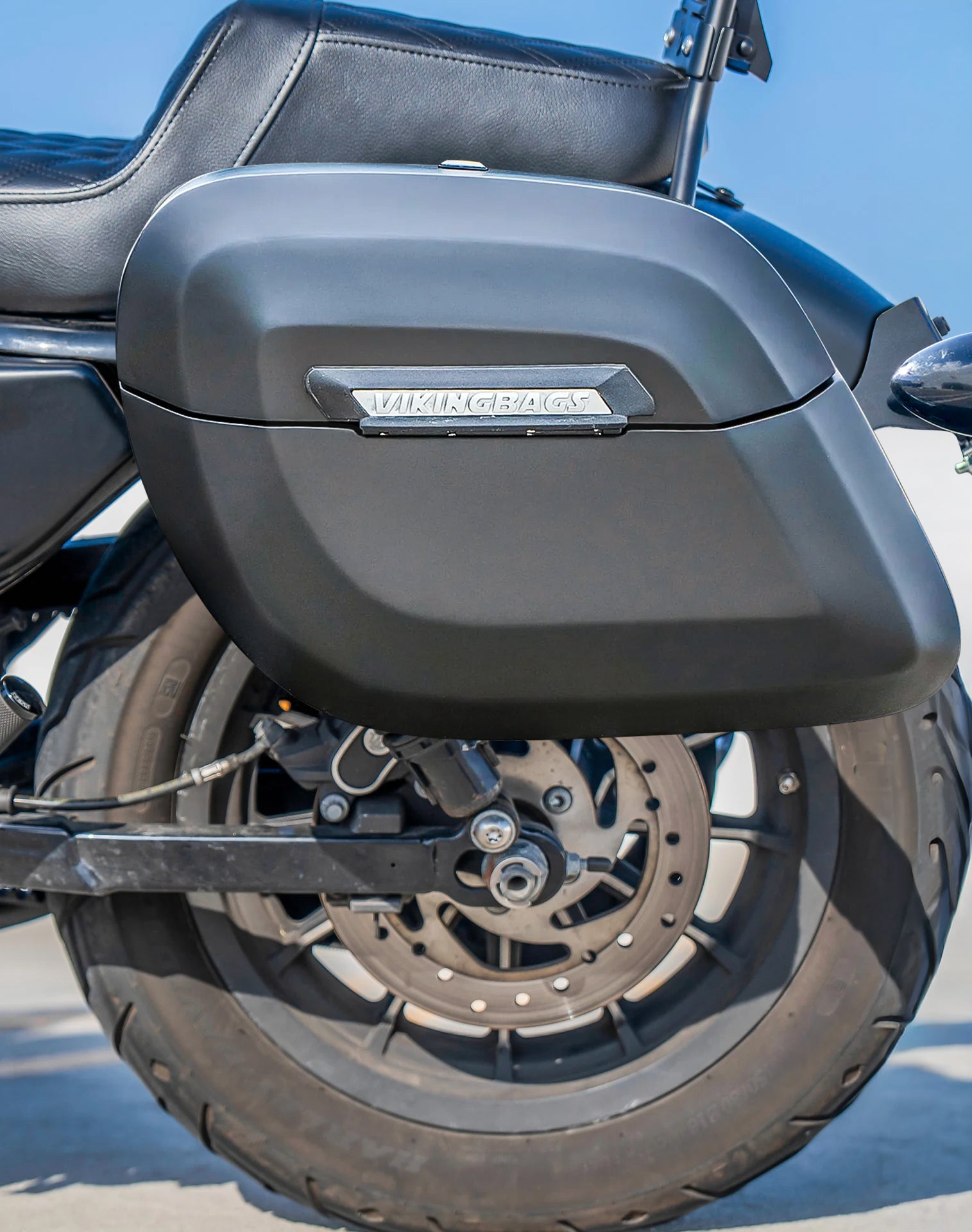 36L - Lamellar Raven Extra Large Shock Cutout Matte Motorcycle Hard Saddlebags for Harley Sportster 883 Iron XL883N Lifestyle