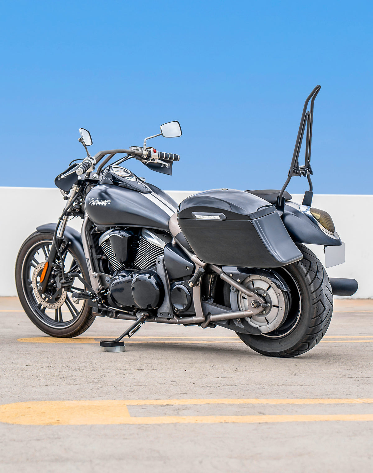 40L - Lamellar Stallion Extra Large Kawasaki Vulcan 900 Custom VN900C Painted Motorcycle Hard Saddlebags