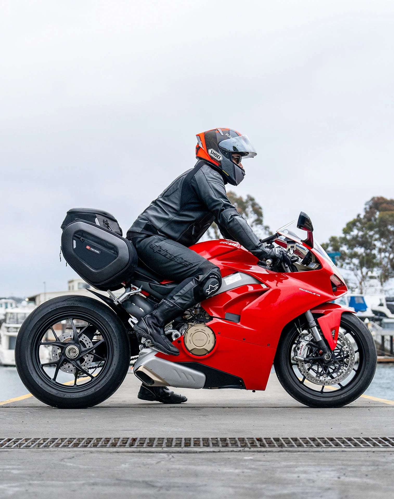 40L - Momentum Extra Large Expandable Street/Sportsbike Saddlebags Lifestyle 1