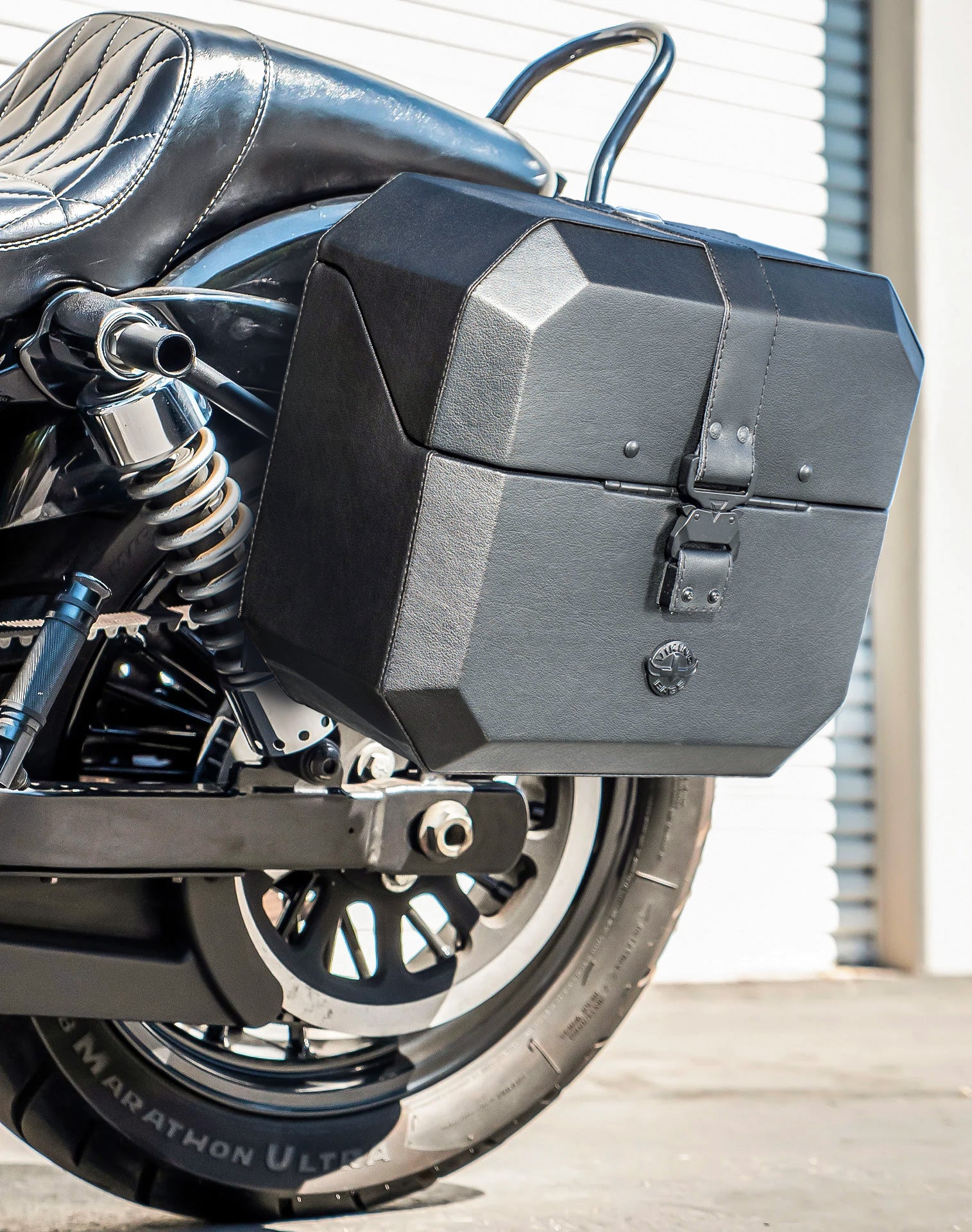 Pelican Harley Davidson Dyna Hard Bags Viking Outlaw 10L Small