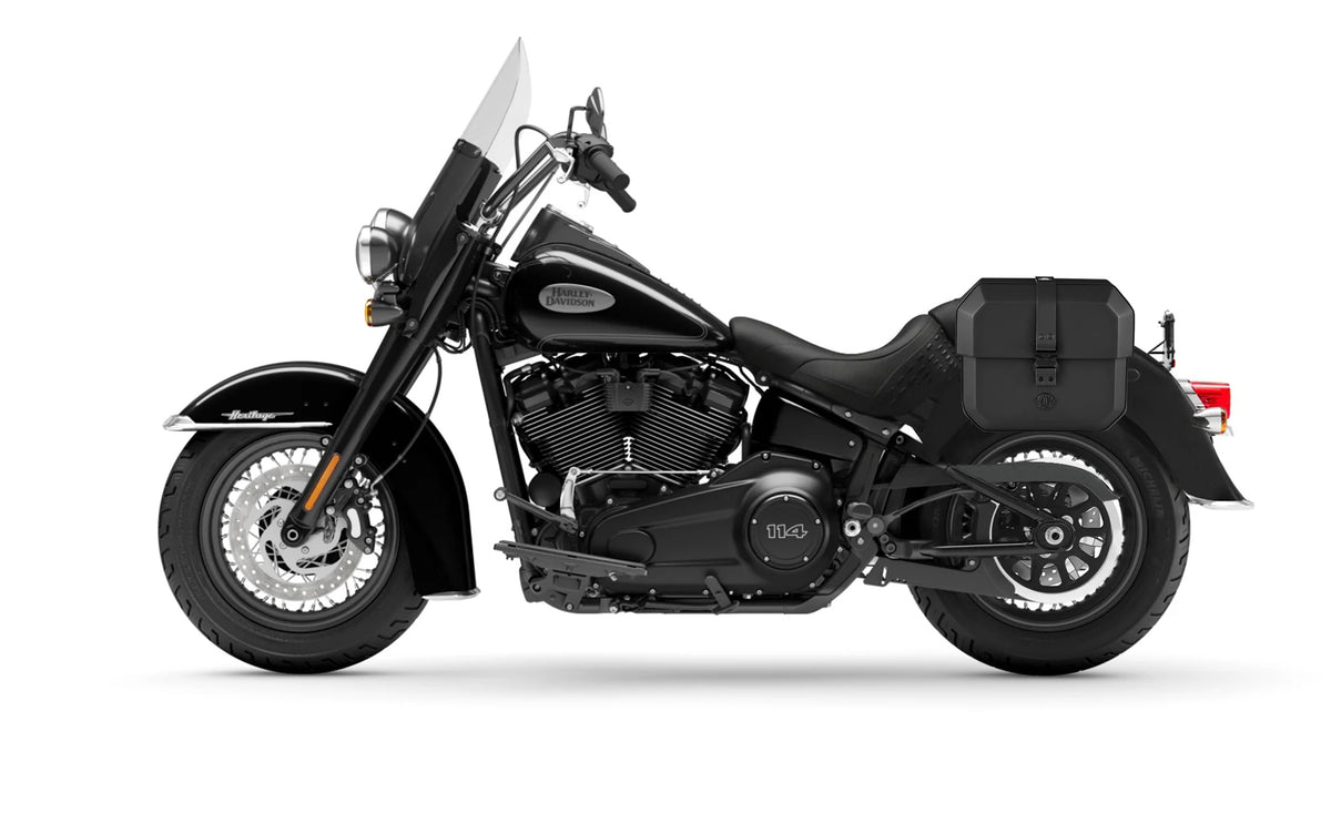 Protection Sacoche Selle Arrière Pour Harley Softail Heritage Classic FLHC/FLHCS 2018+ - En Tube Acier Noir, Kit De Montage Inclus