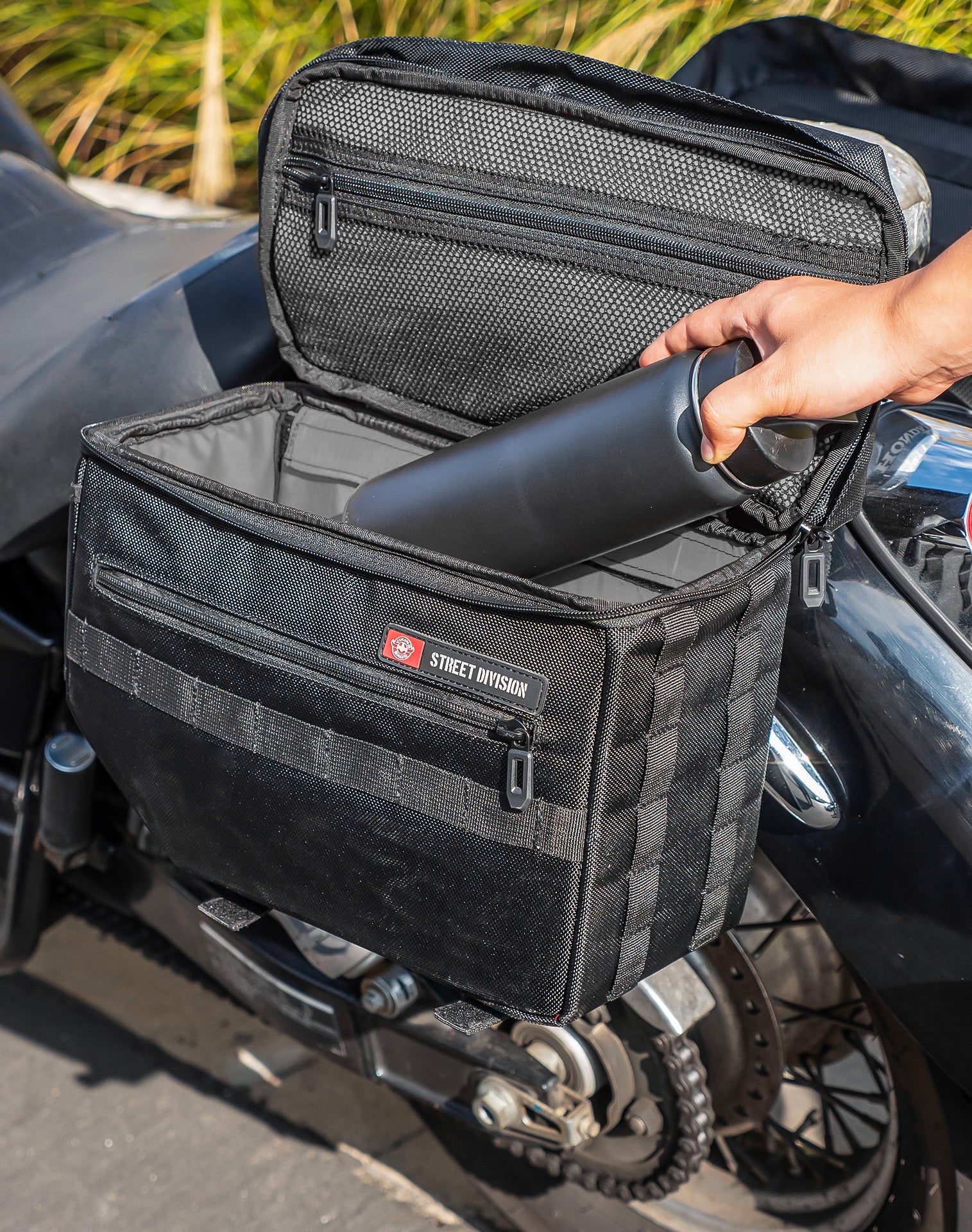 18L-  Patriot Medium Honda Shadow 750 Ace Motorcycle Throw Over Saddlebags Life Style 4