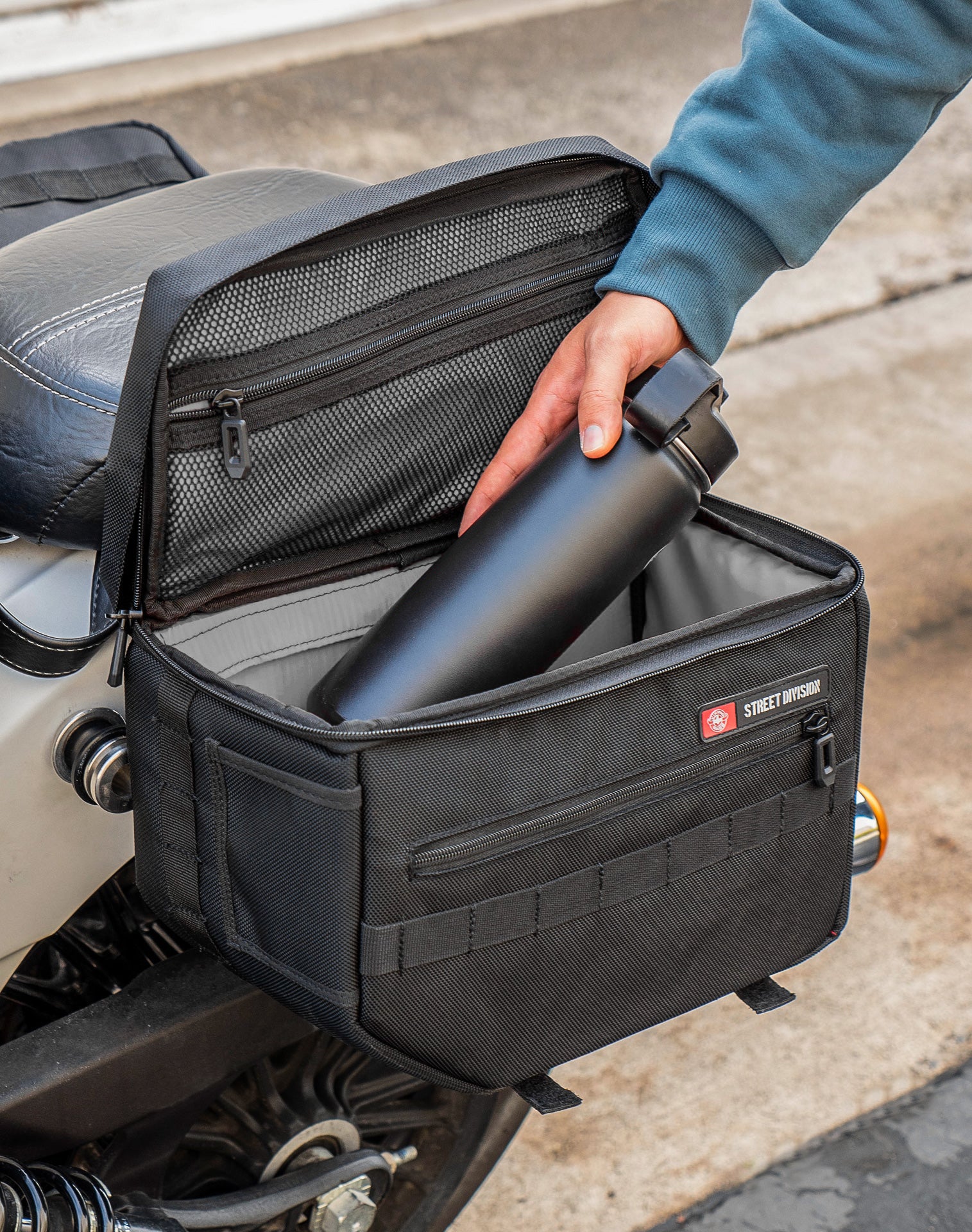 18L - Patriot Medium Indian Scout Motorcycle Throw Over Saddlebags Life Style 4