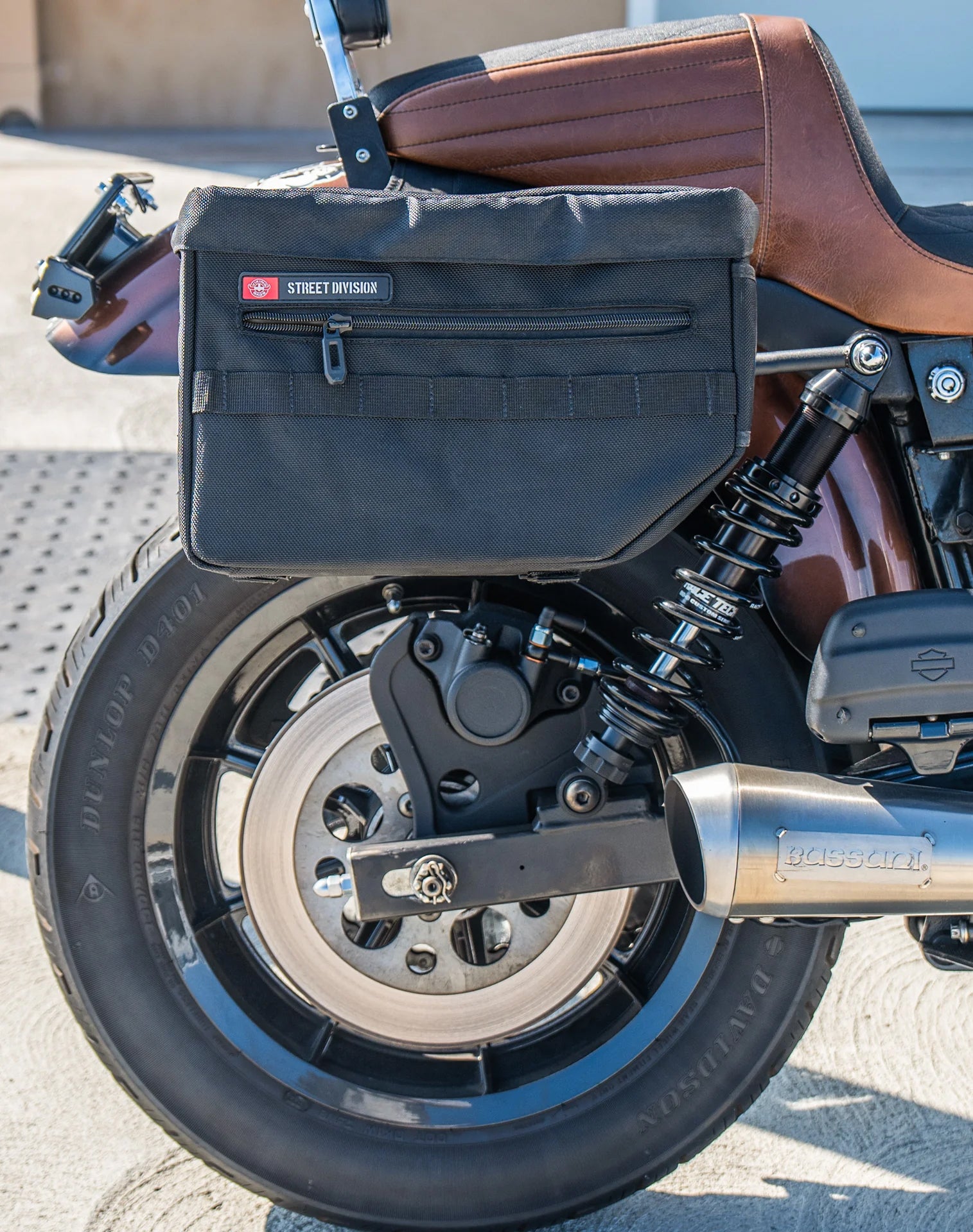18L - Patriot Medium Motorcycle Throw Over Saddlebags for Harley Dyna Super Glide FXD/I Lifestyle