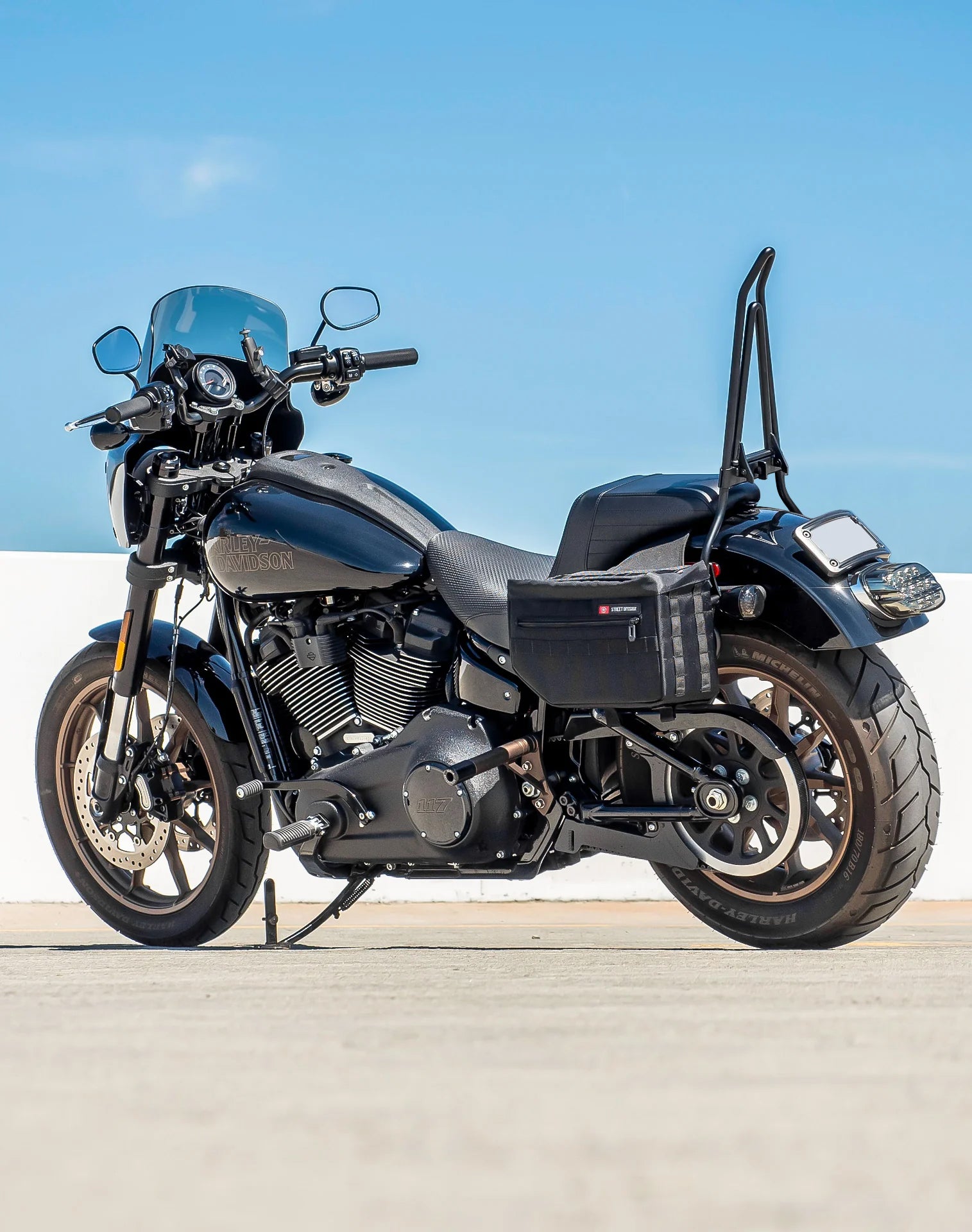 18L - Patriot Large Motorcycle Throw Over Saddlebags for Harley Softail Low Rider S FXLRS