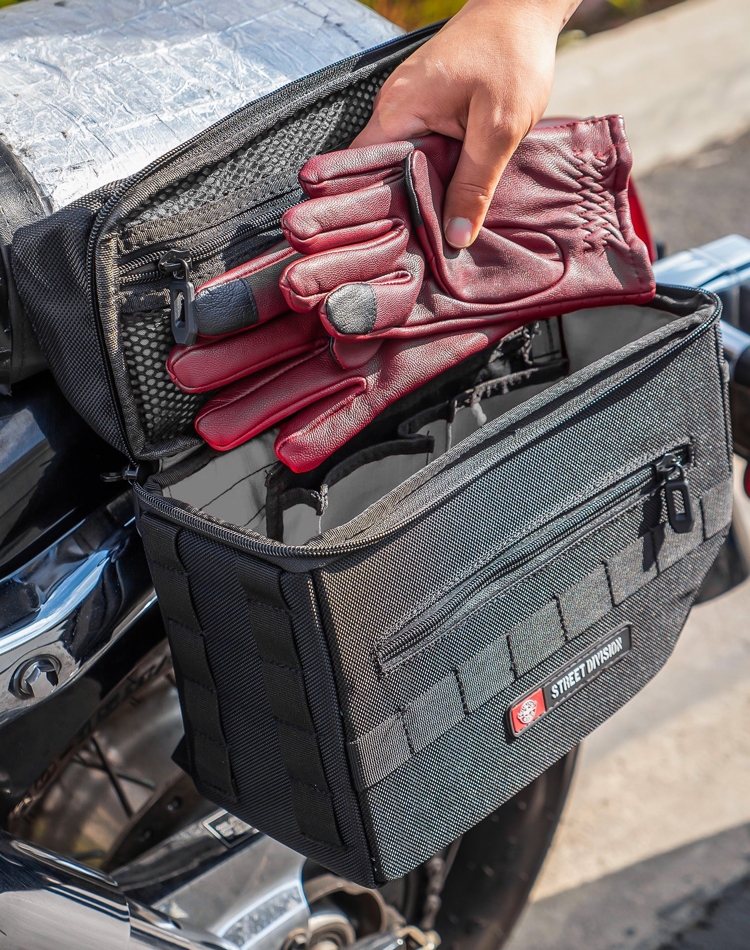 10L - Patriot Small Honda Shadow 750 Ace Throw Over Saddlebags Life Style 4