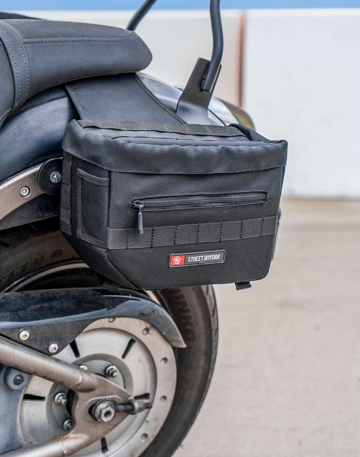 10L - Patriot Small Kawasaki Vulcan 900 Custom VN900C Throw Over Saddlebags Lifestyle