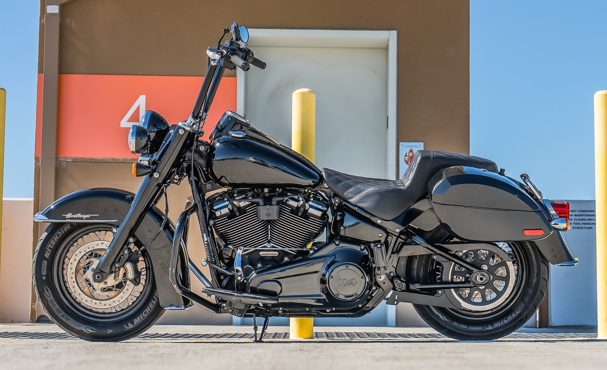 28L - Phantom Large Painted Motorcycle Hard Saddlebags For Harley Softail Heritage FLHC/S Lifestyle @expand