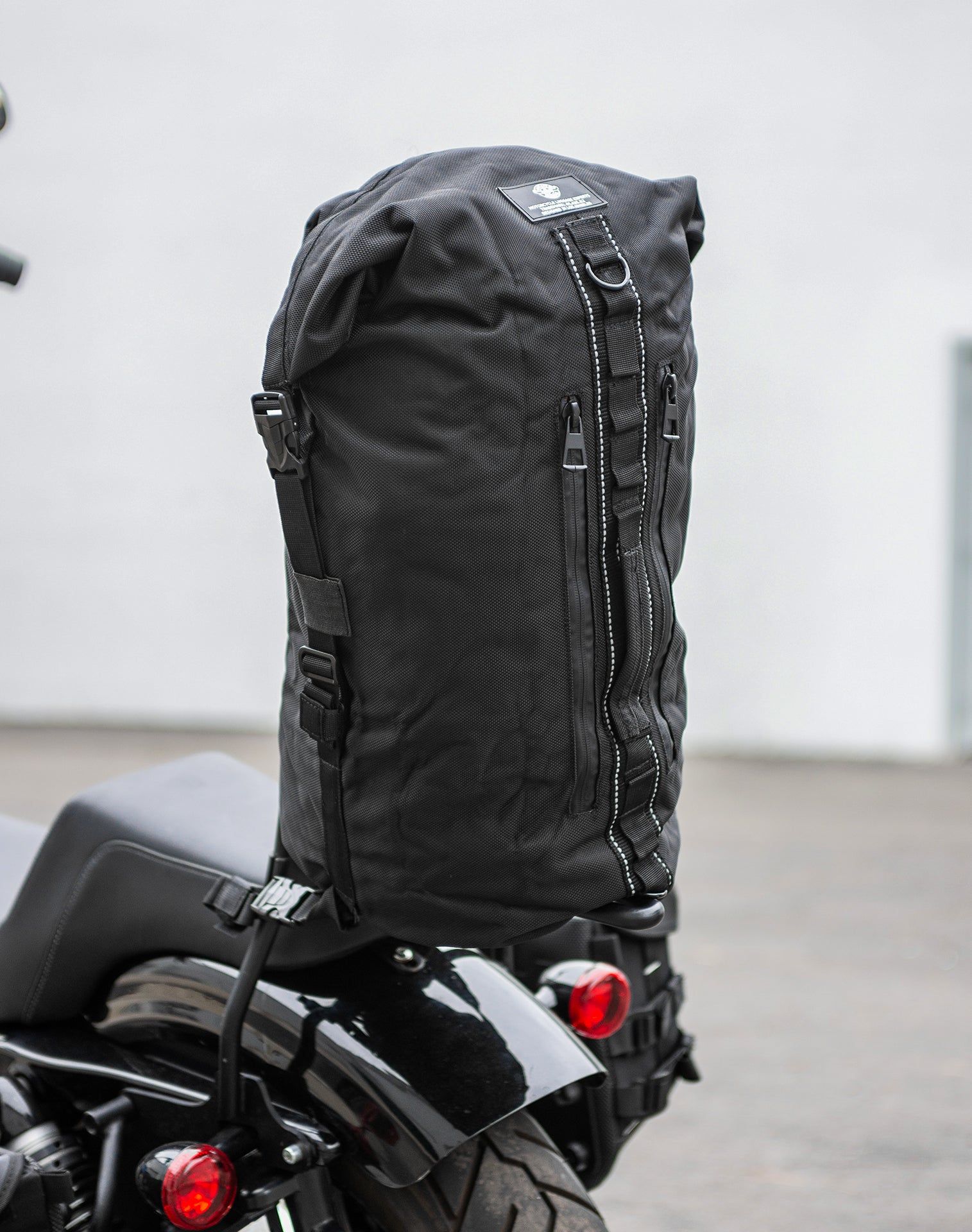 35L - Renegade XL Motorcycle Tail Bag for Harley Davidson